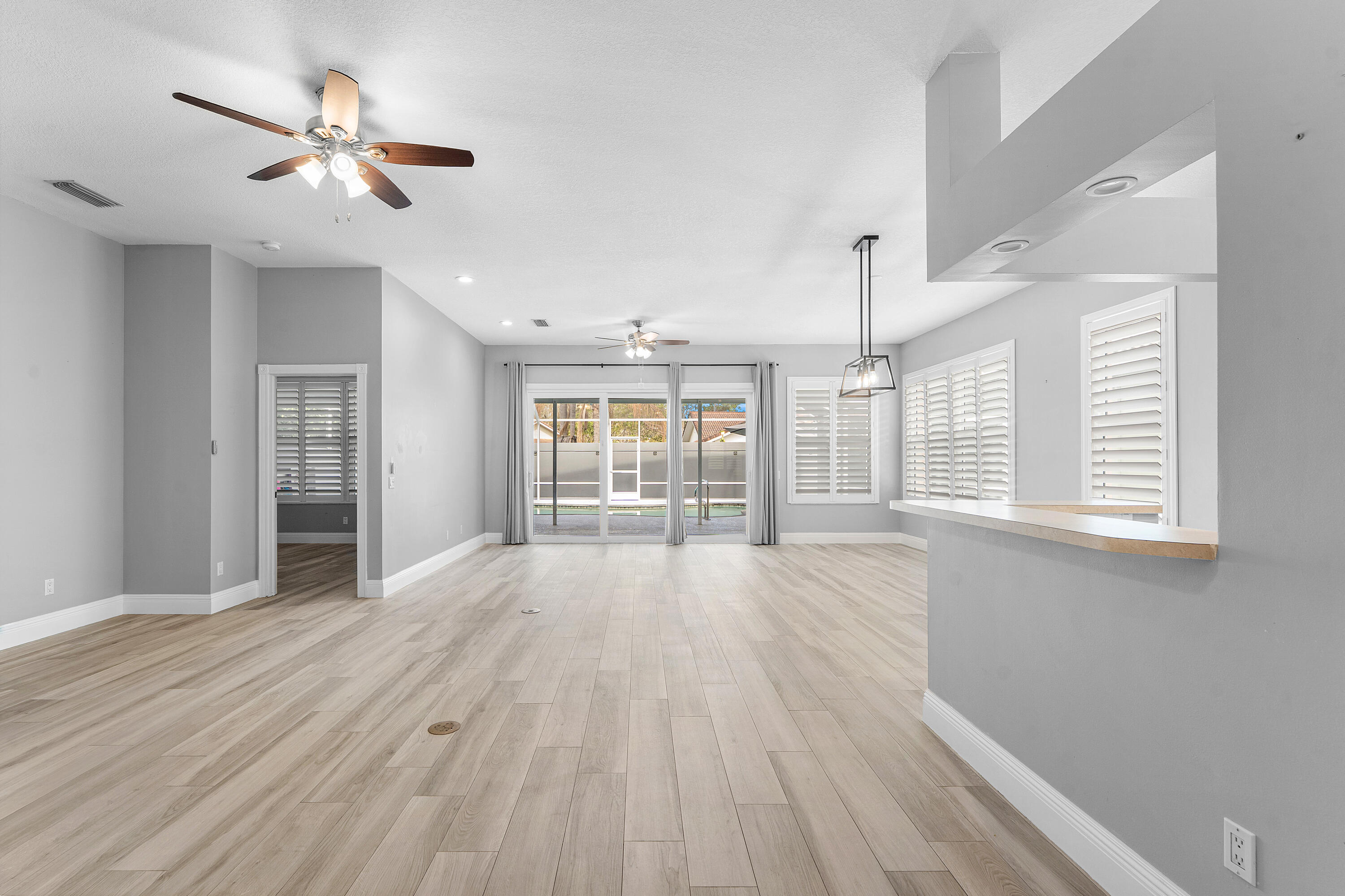 132 E Hampton, Jupiter FL 33458