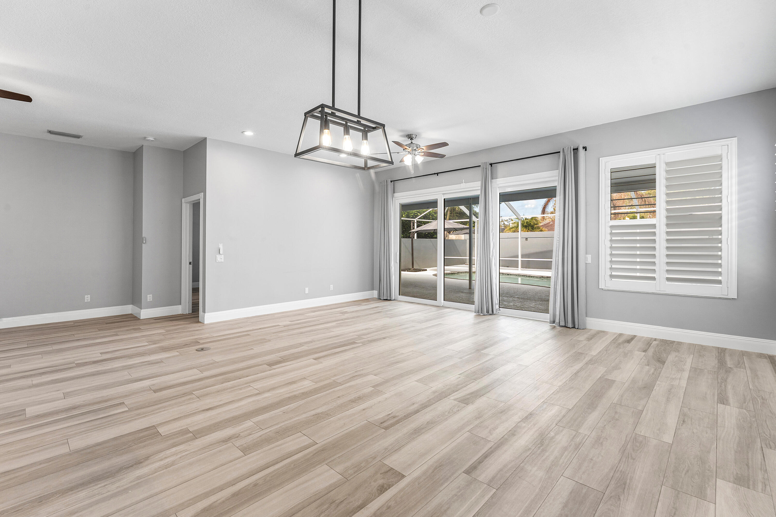 132 E Hampton, Jupiter FL 33458