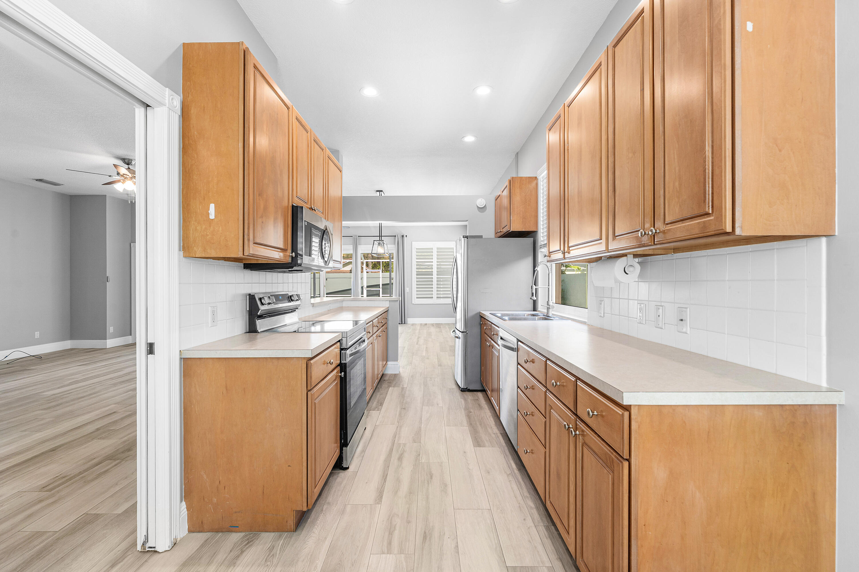 132 E Hampton, Jupiter FL 33458