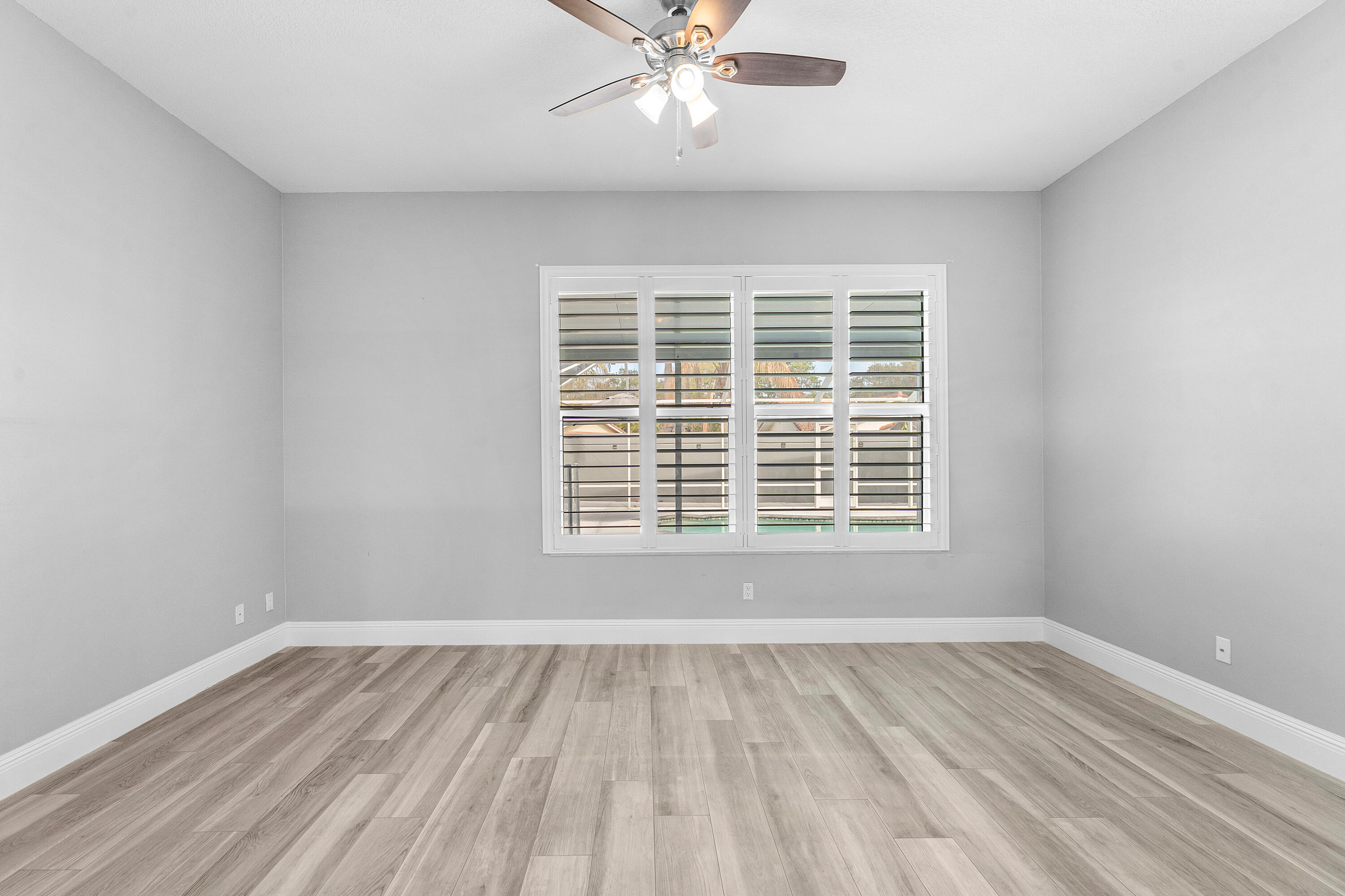 132 E Hampton, Jupiter FL 33458