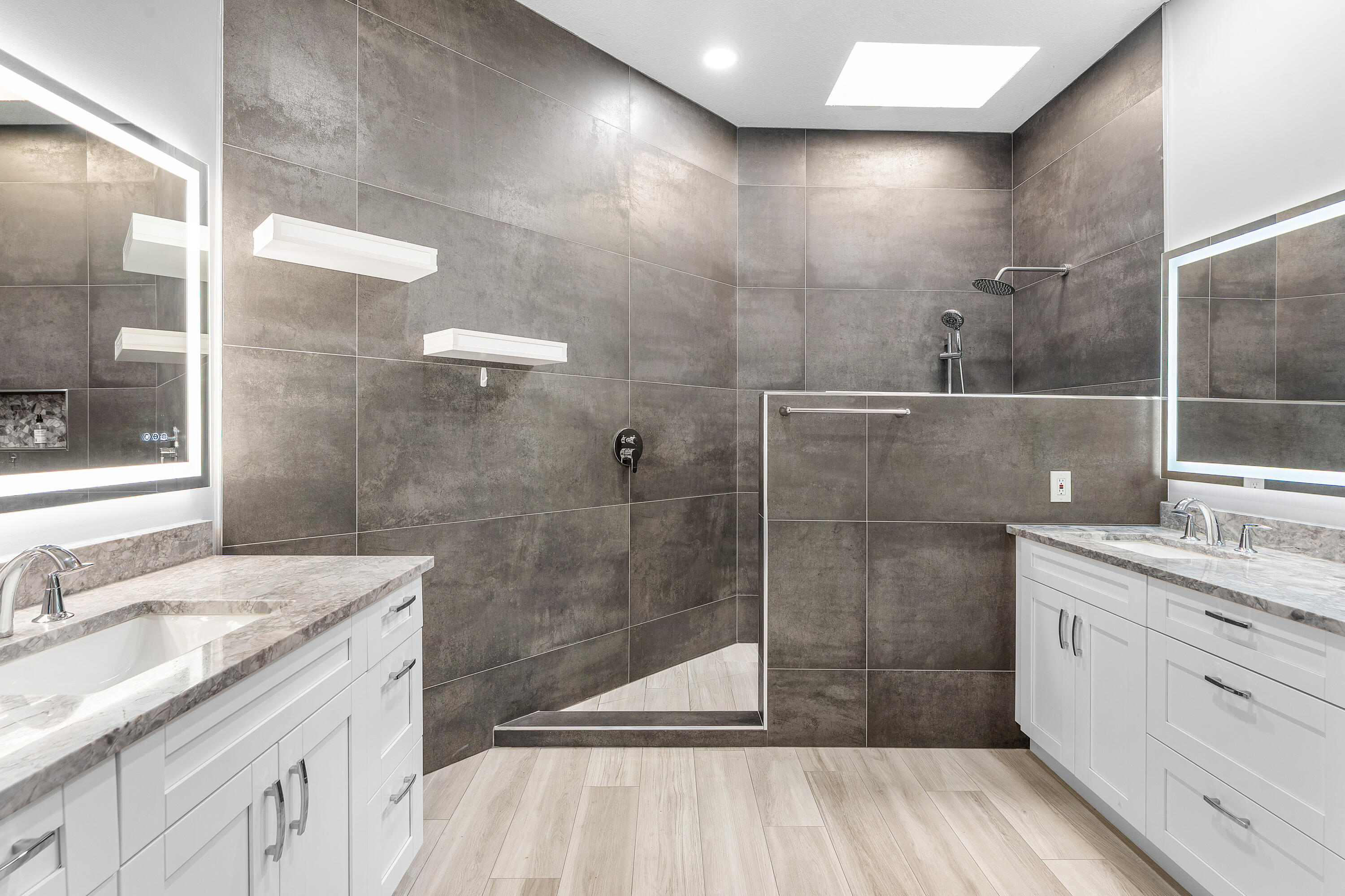 132 E Hampton, Jupiter FL 33458