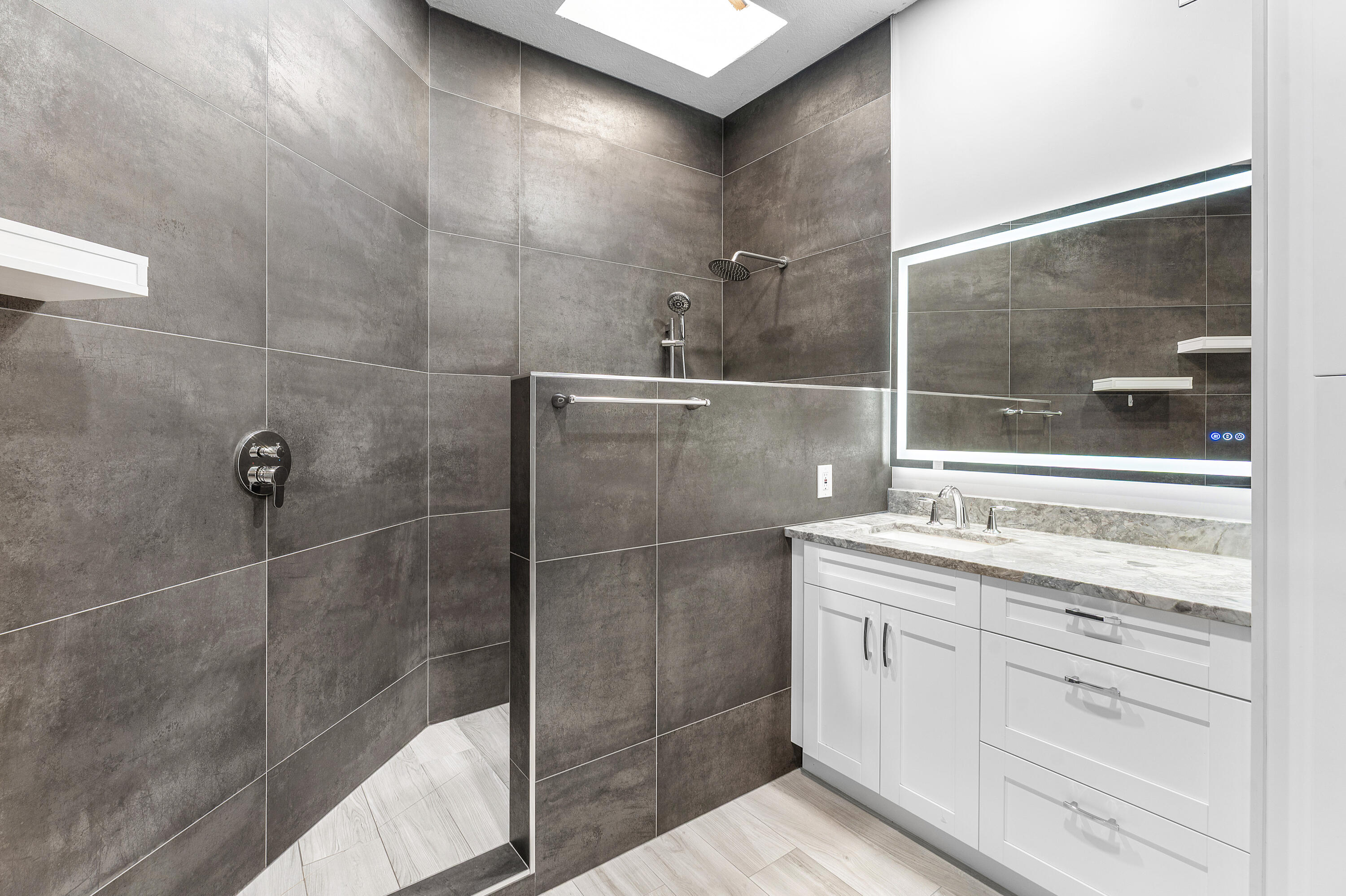 132 E Hampton, Jupiter FL 33458
