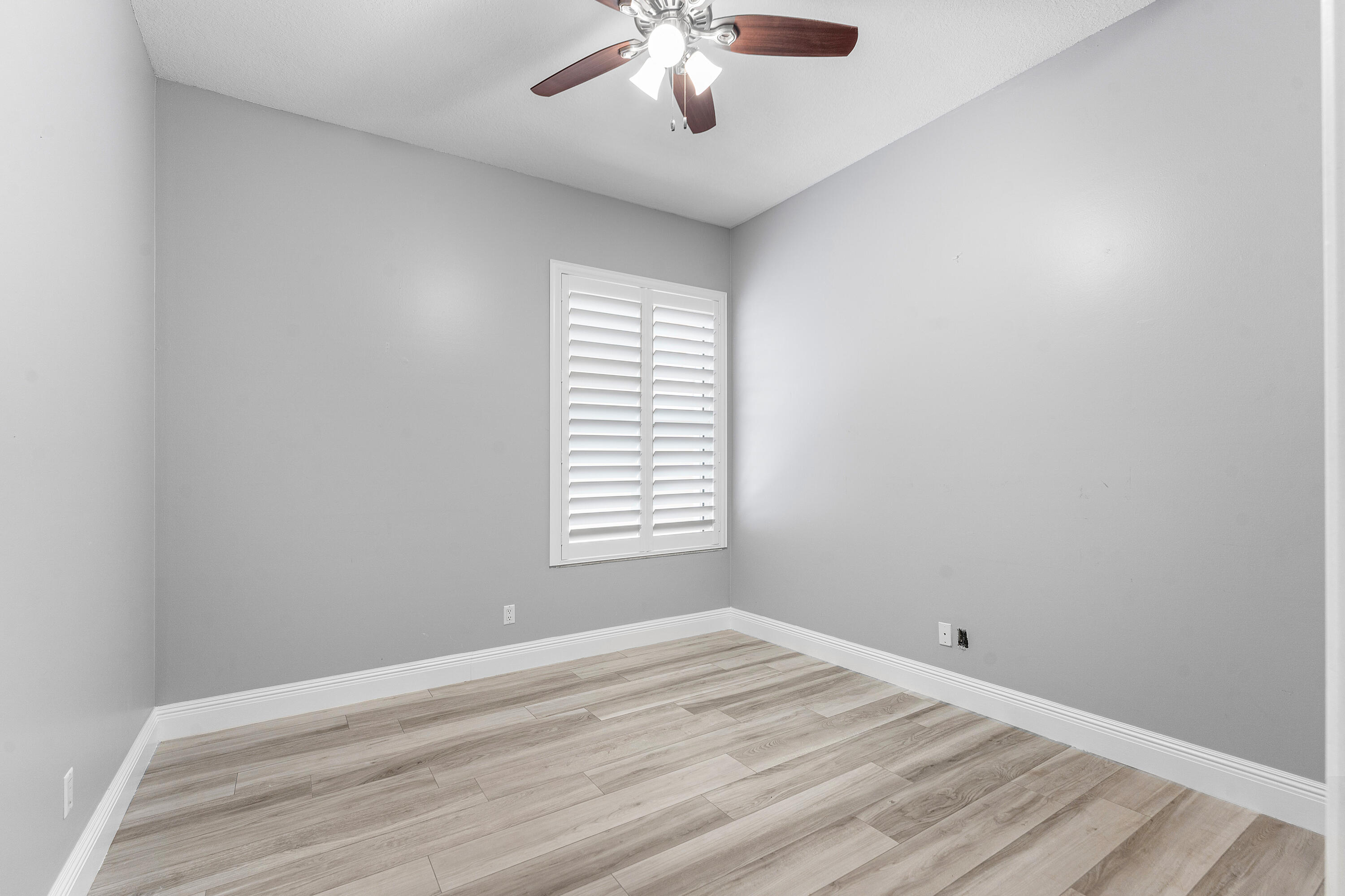 132 E Hampton, Jupiter FL 33458
