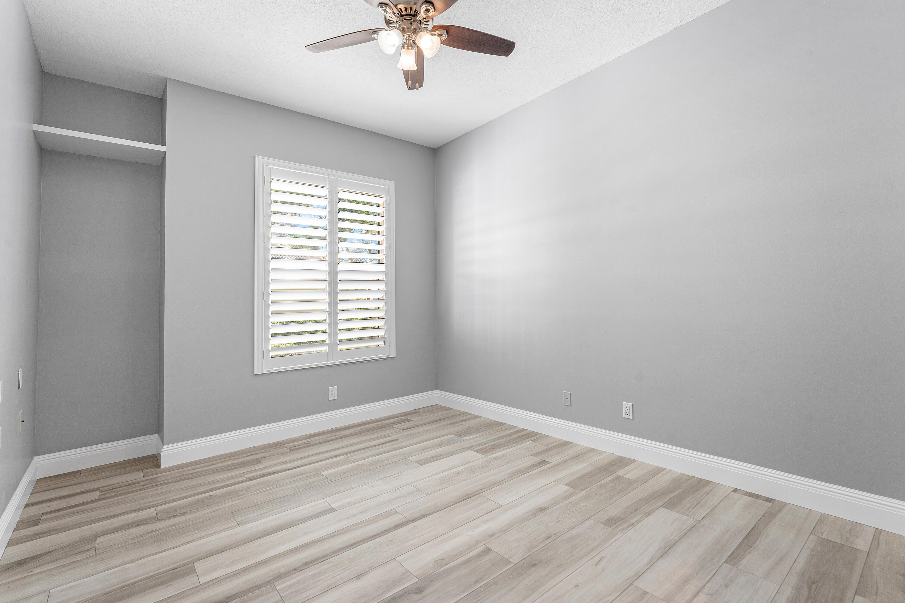 132 E Hampton, Jupiter FL 33458