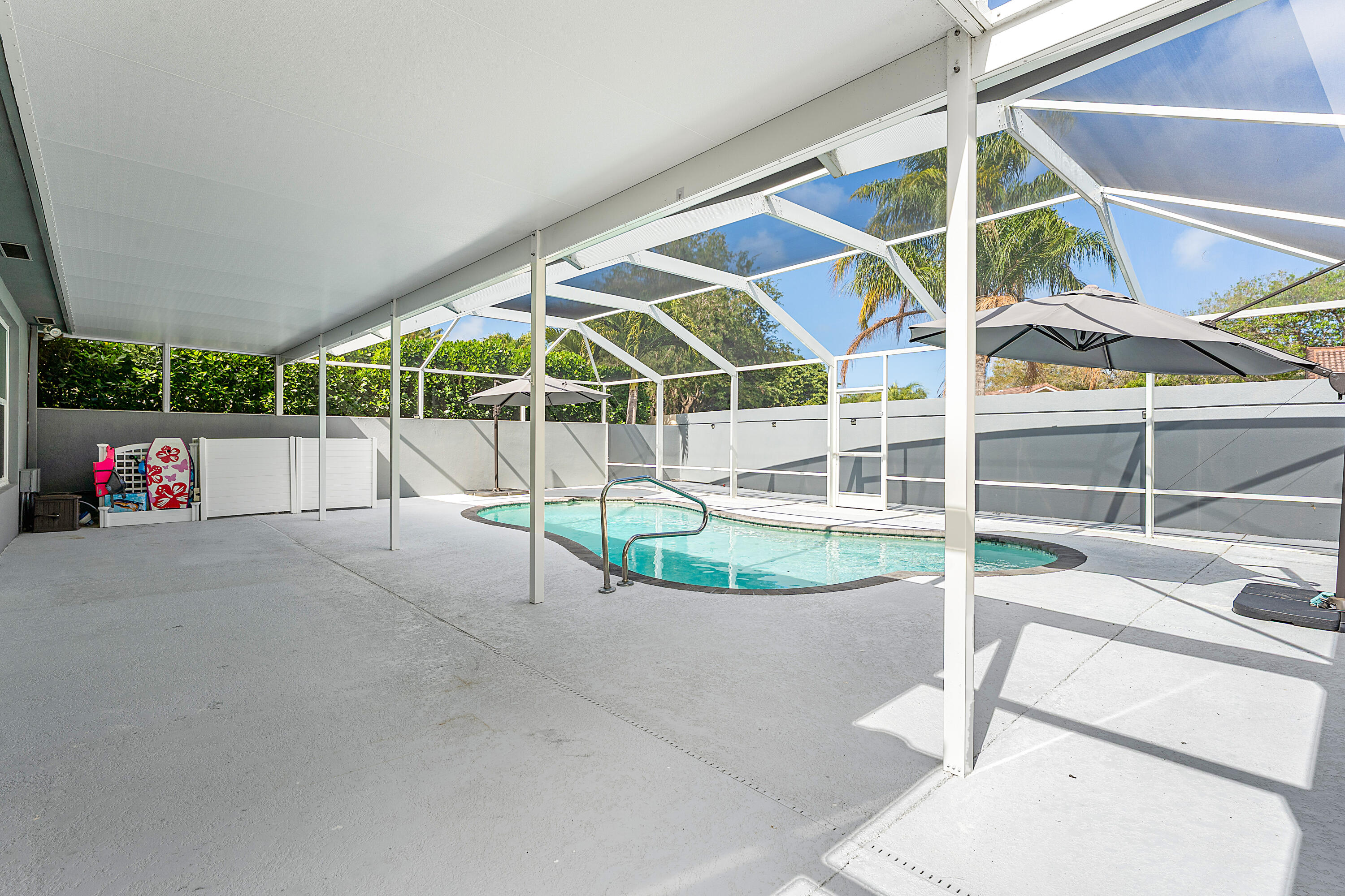132 E Hampton, Jupiter FL 33458