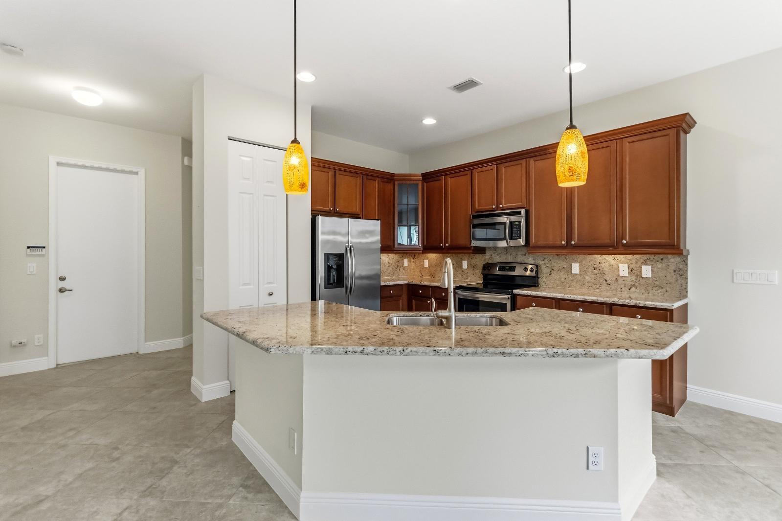 3017 Princeton, Palm Beach Gardens FL 33418