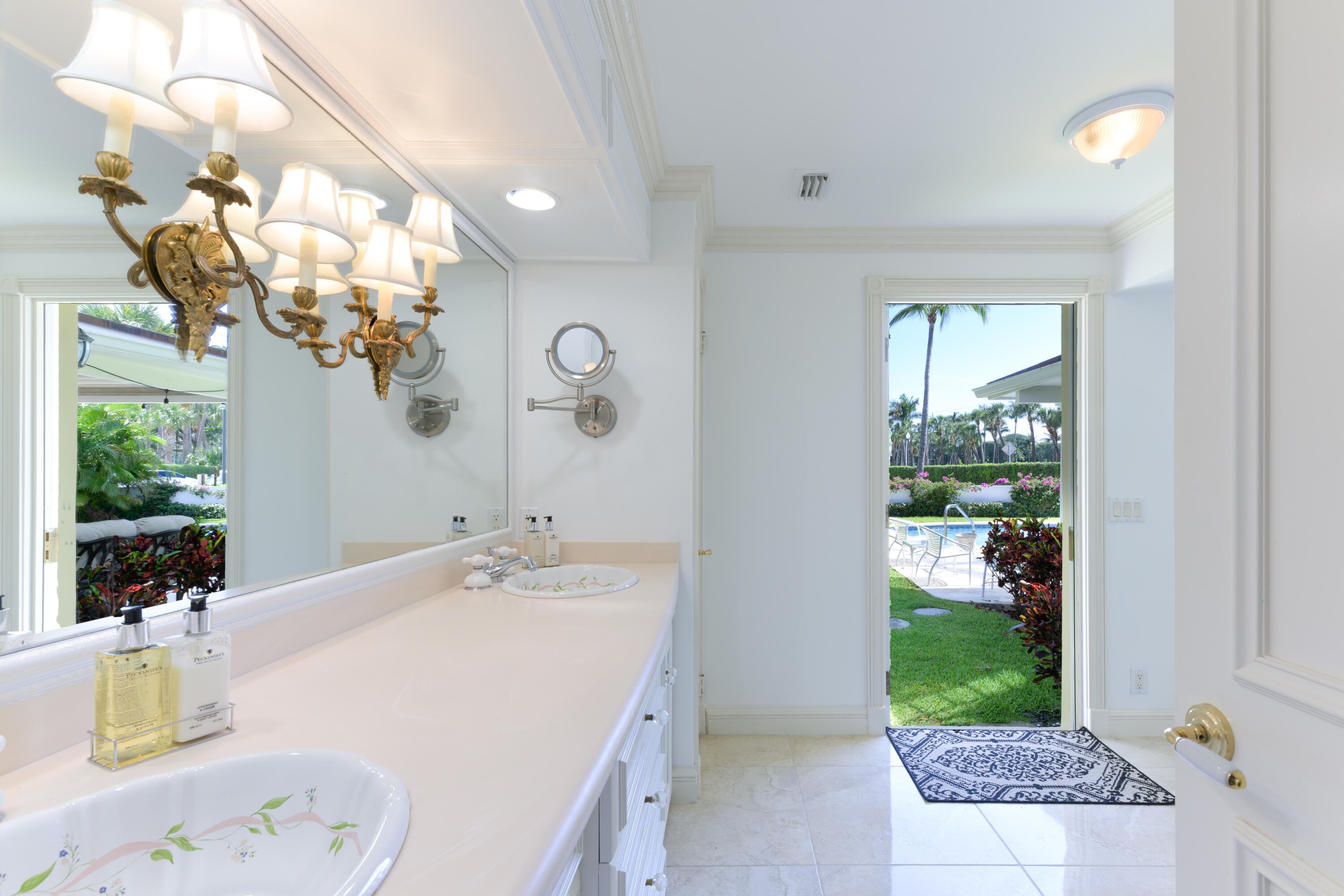 201 Pendleton, Palm Beach FL 33480
