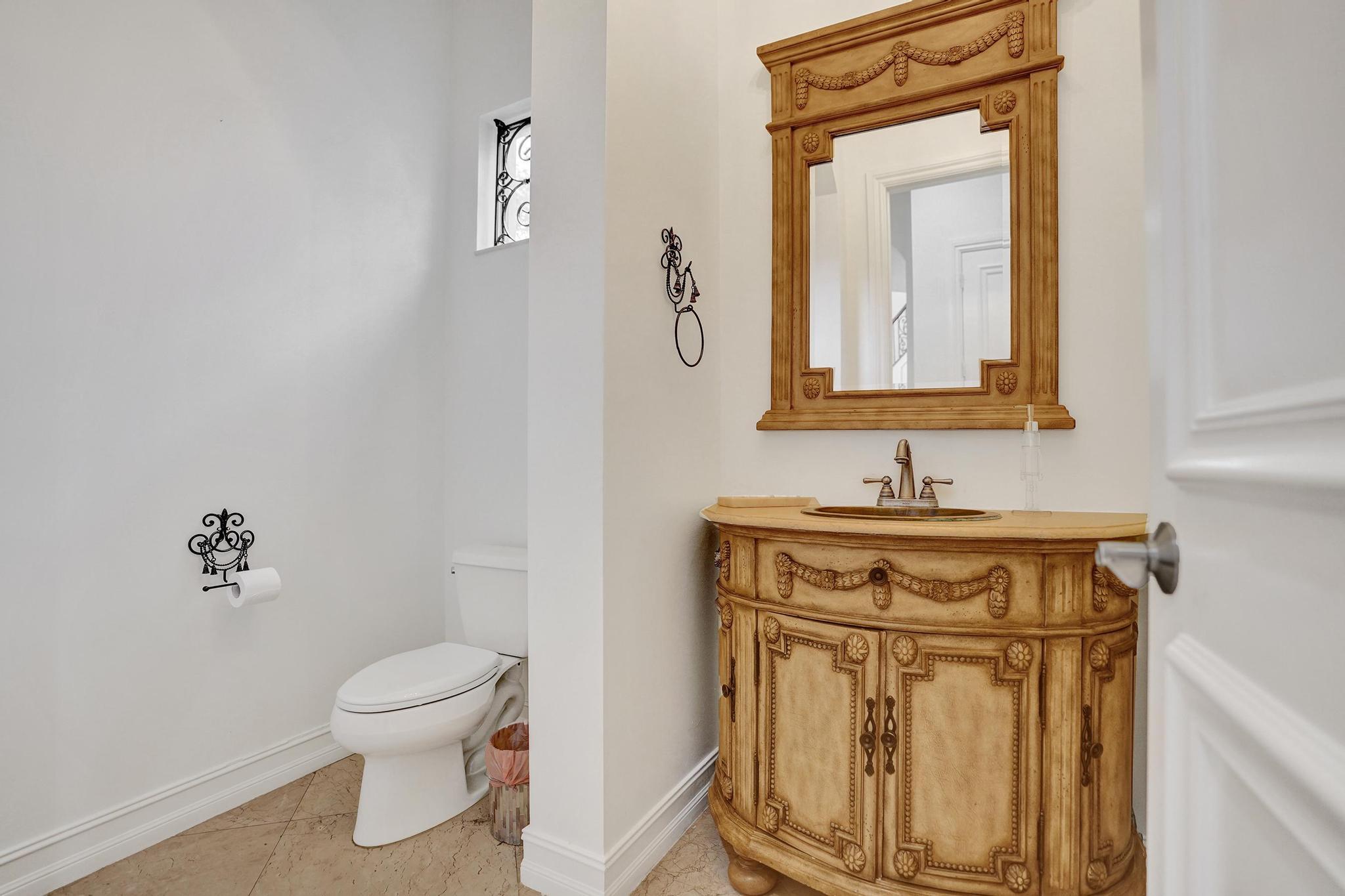 17682 Middlebrook, Boca Raton FL 33496