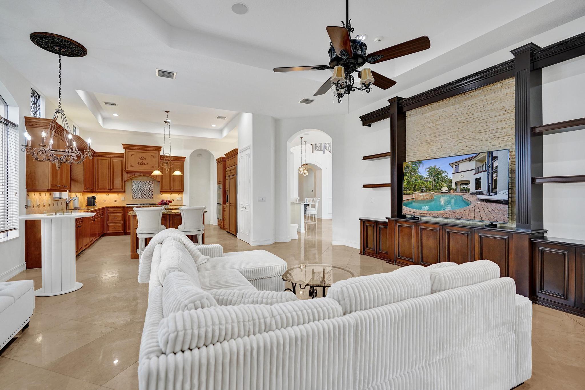 17682 Middlebrook, Boca Raton FL 33496