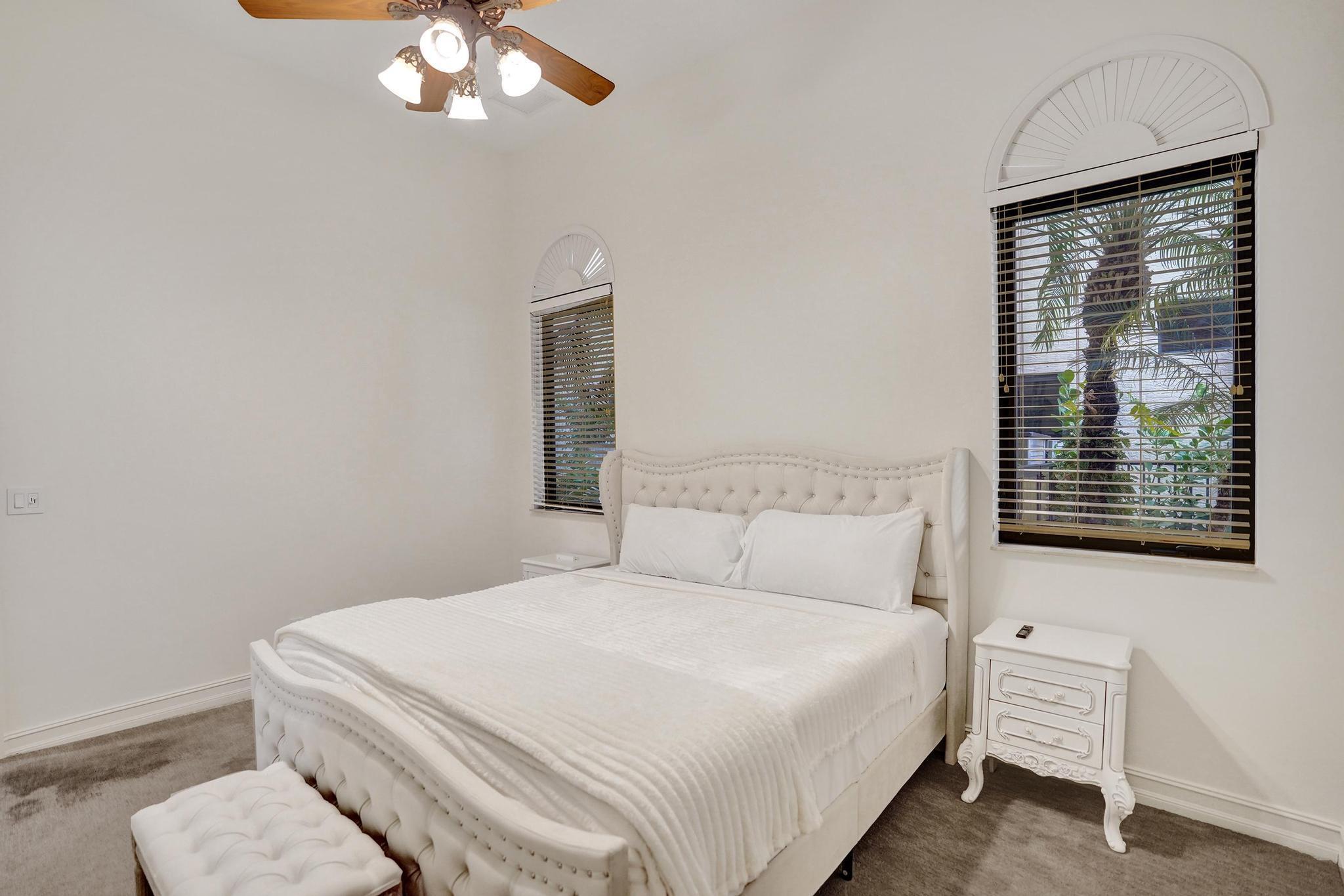 17682 Middlebrook, Boca Raton FL 33496