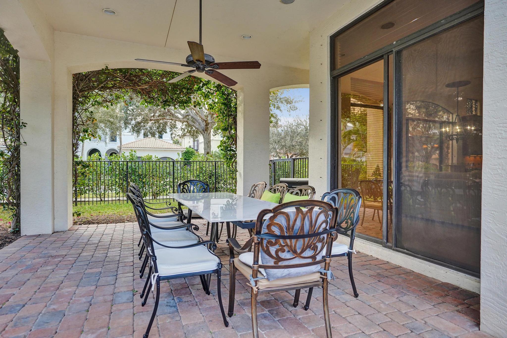 17682 Middlebrook, Boca Raton FL 33496
