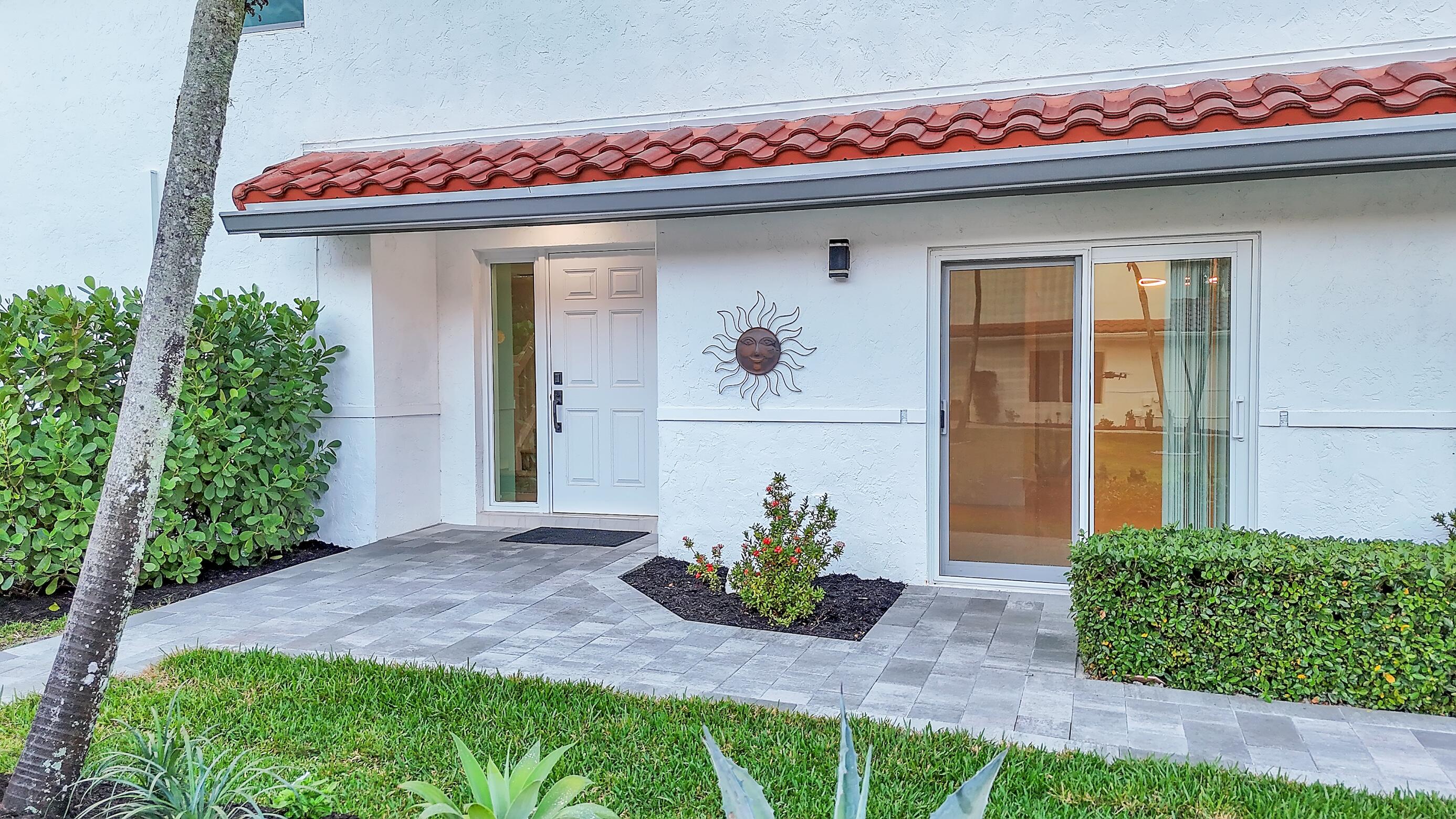 8608 Via Giula, Boca Raton FL 33496
