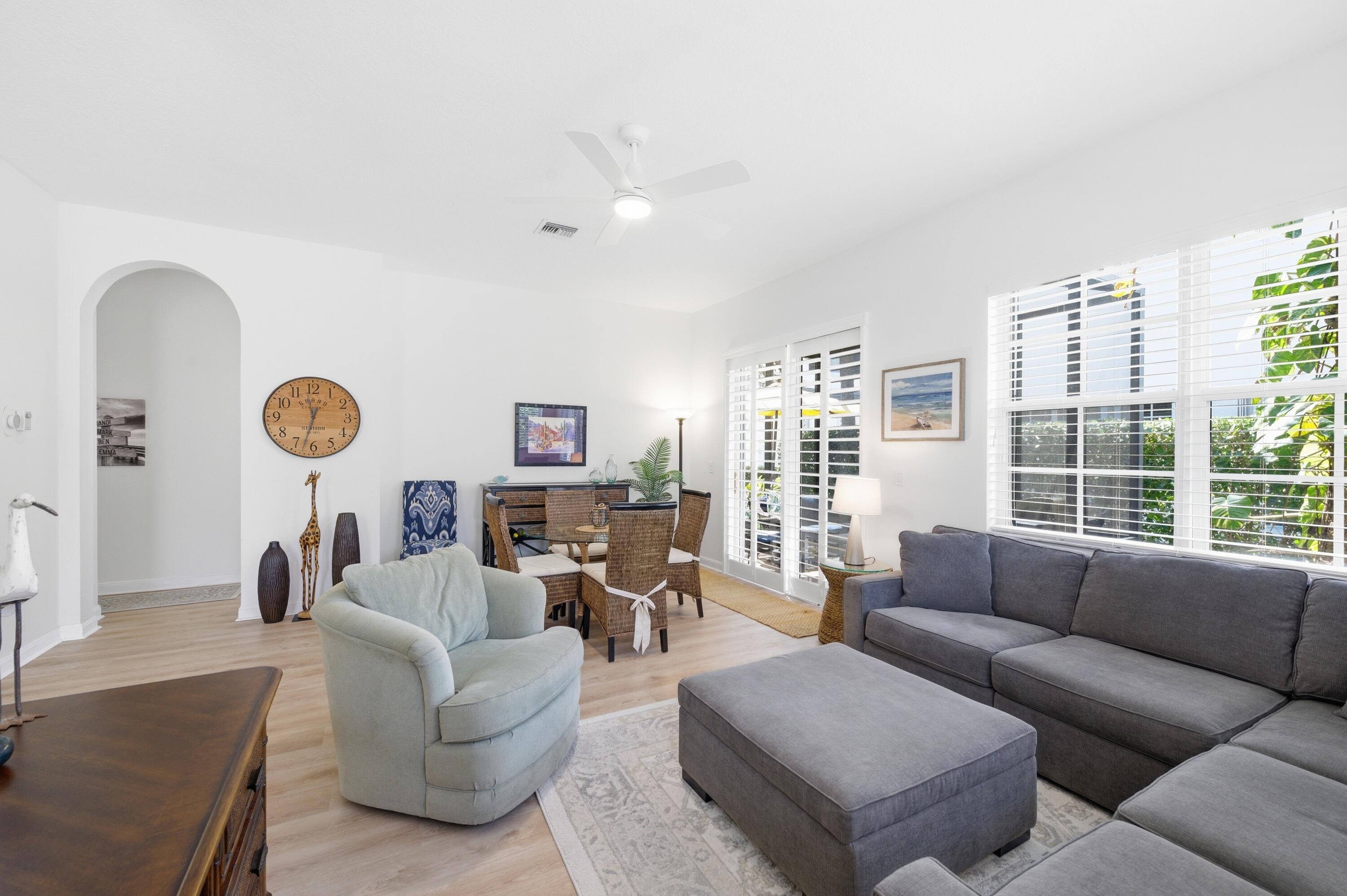 554 Tomahawk, Palm Beach Gardens FL 33410