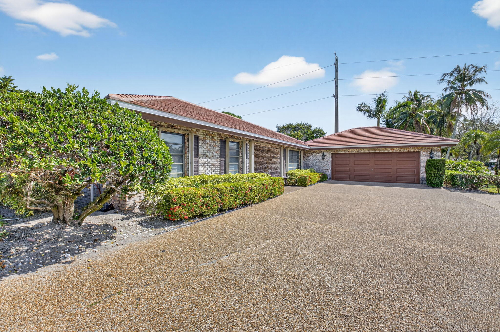 2101 NW 25th, Boca Raton FL 33431