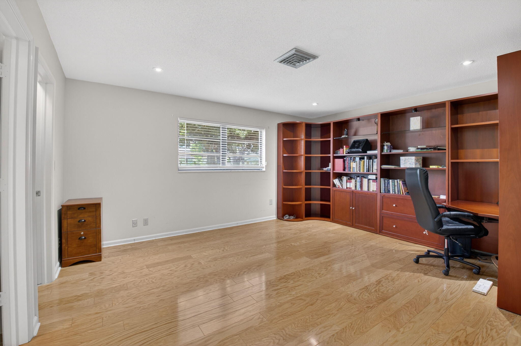 2101 NW 25th, Boca Raton FL 33431