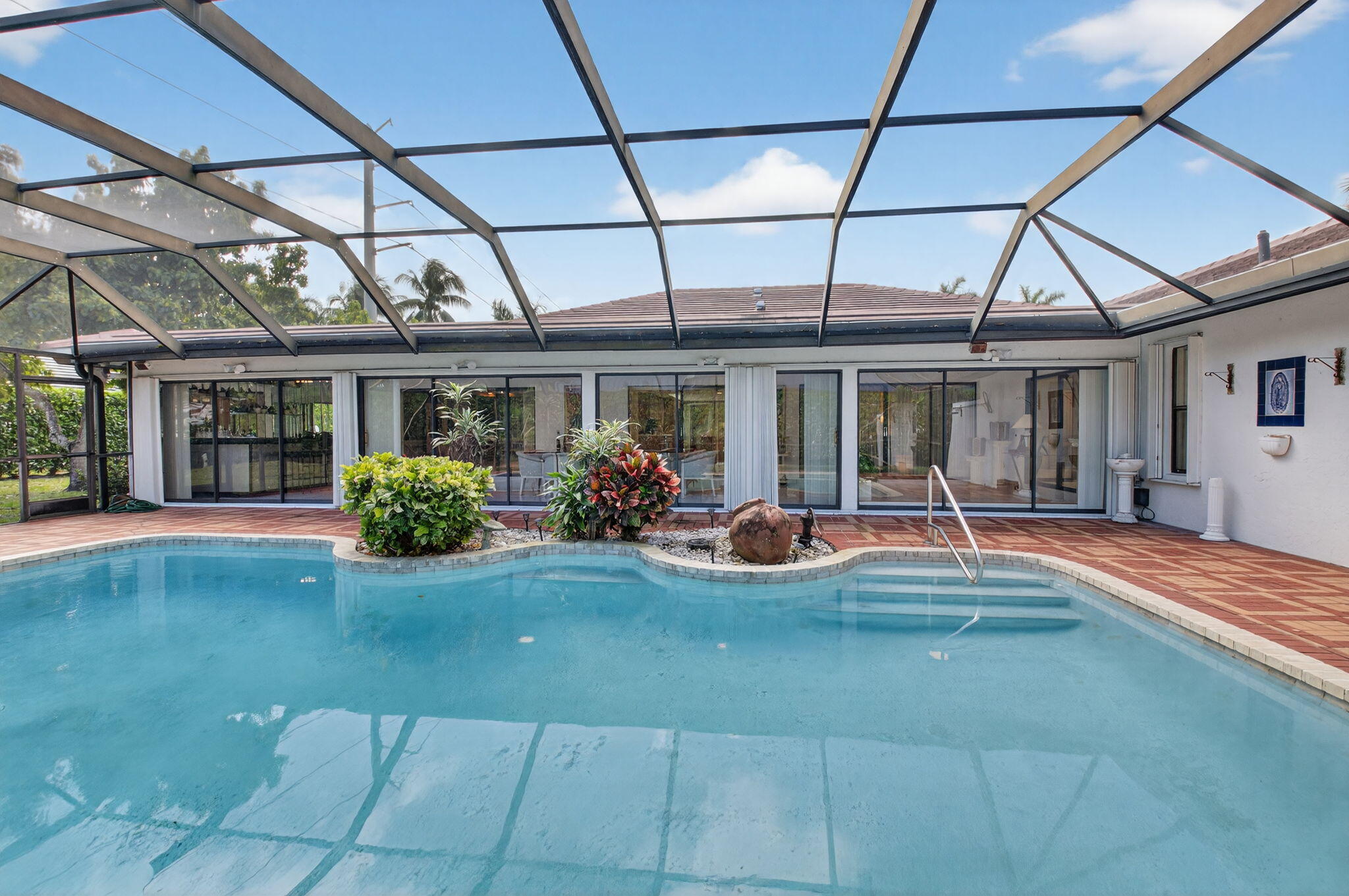 2101 NW 25th, Boca Raton FL 33431