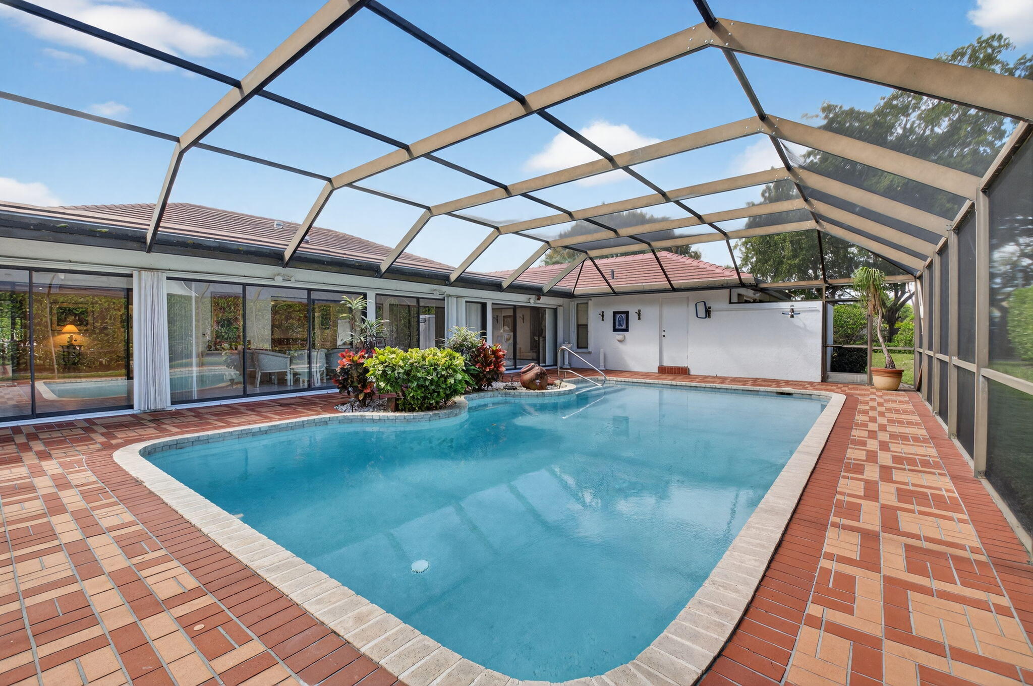 2101 NW 25th, Boca Raton FL 33431