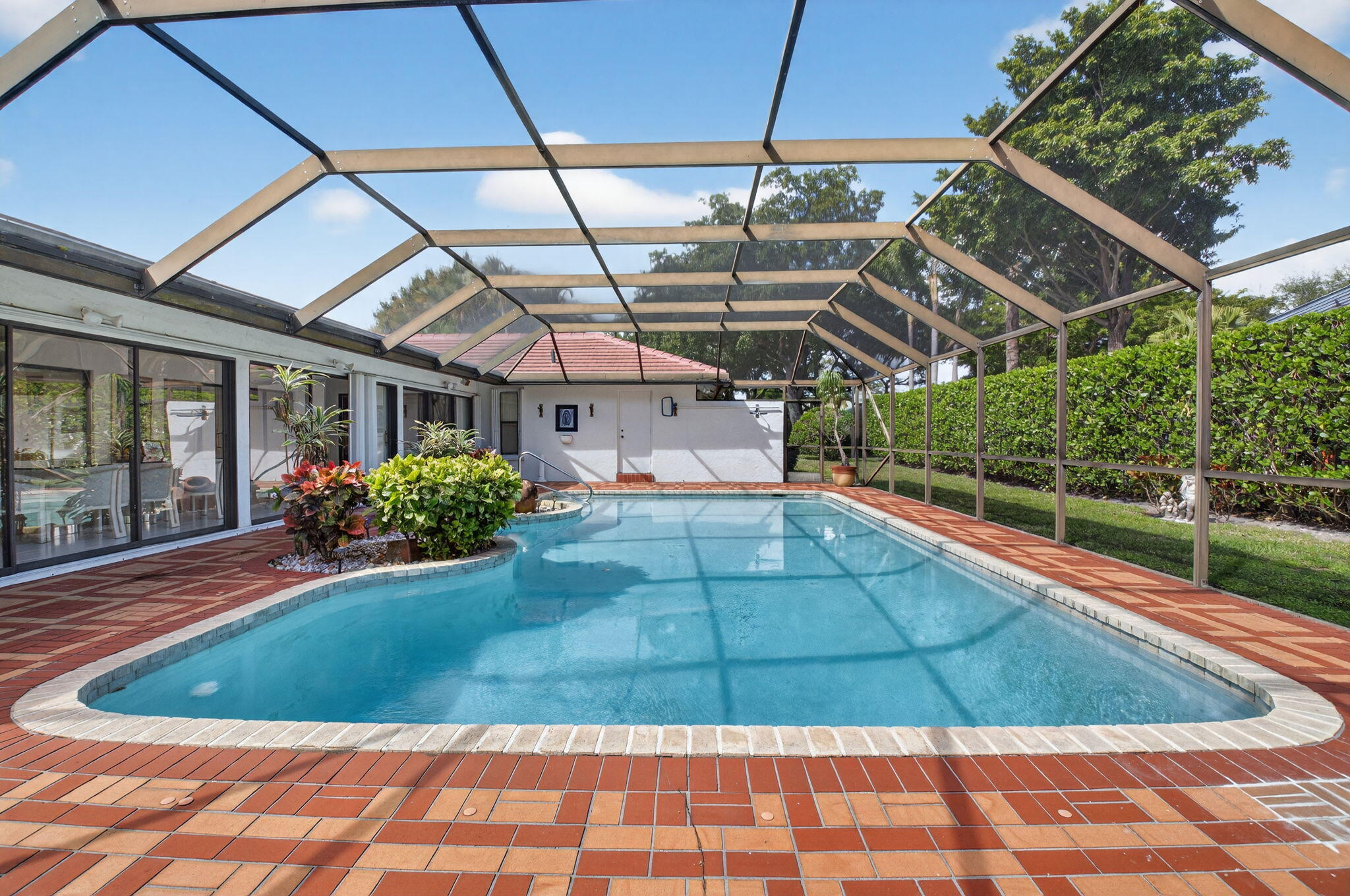 2101 NW 25th, Boca Raton FL 33431