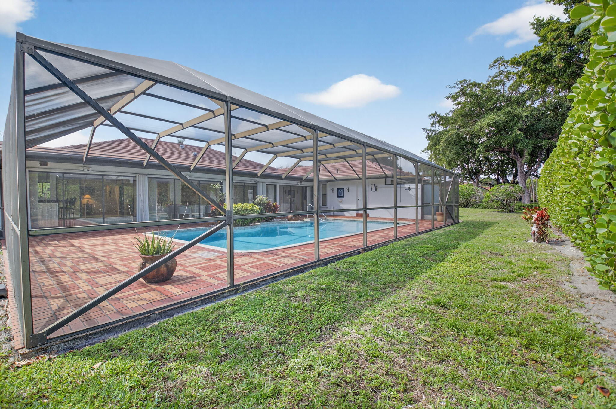 2101 NW 25th, Boca Raton FL 33431