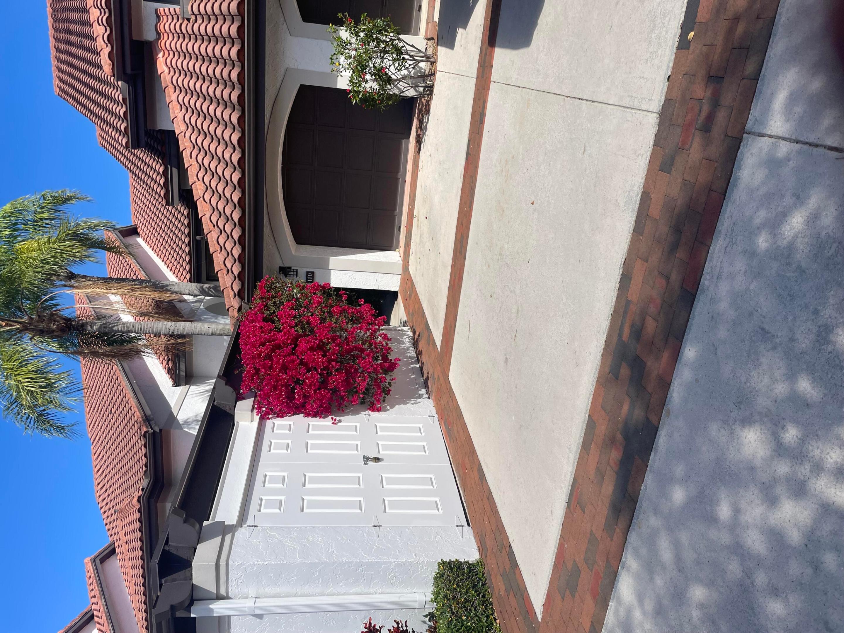 16670 Traders #110, Jupiter FL 33477