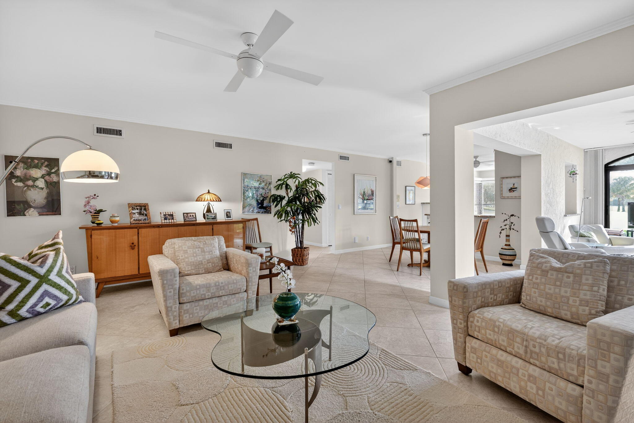 16670 Traders #110, Jupiter FL 33477