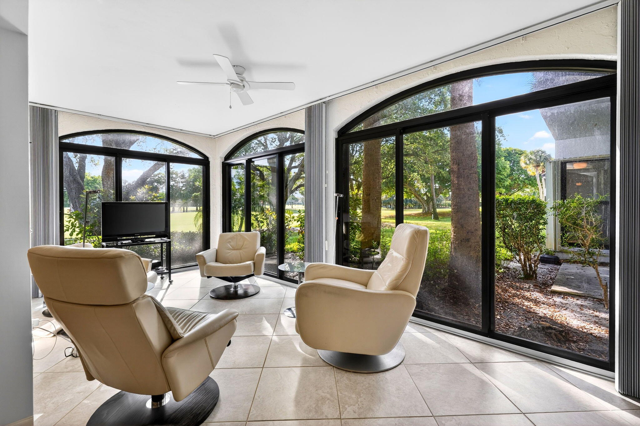 16670 Traders #110, Jupiter FL 33477