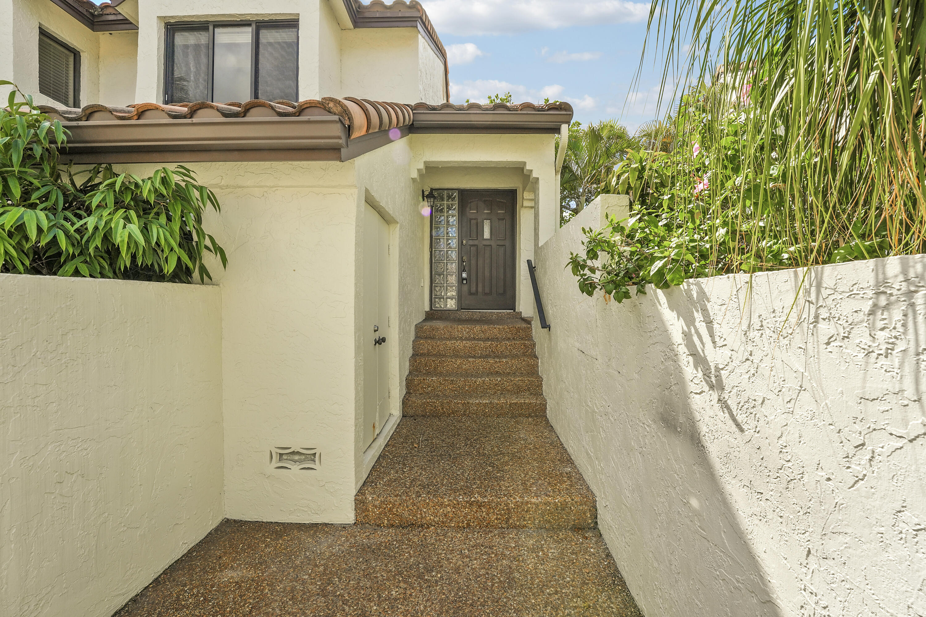 7902 Seville #1604, Boca Raton FL 33433