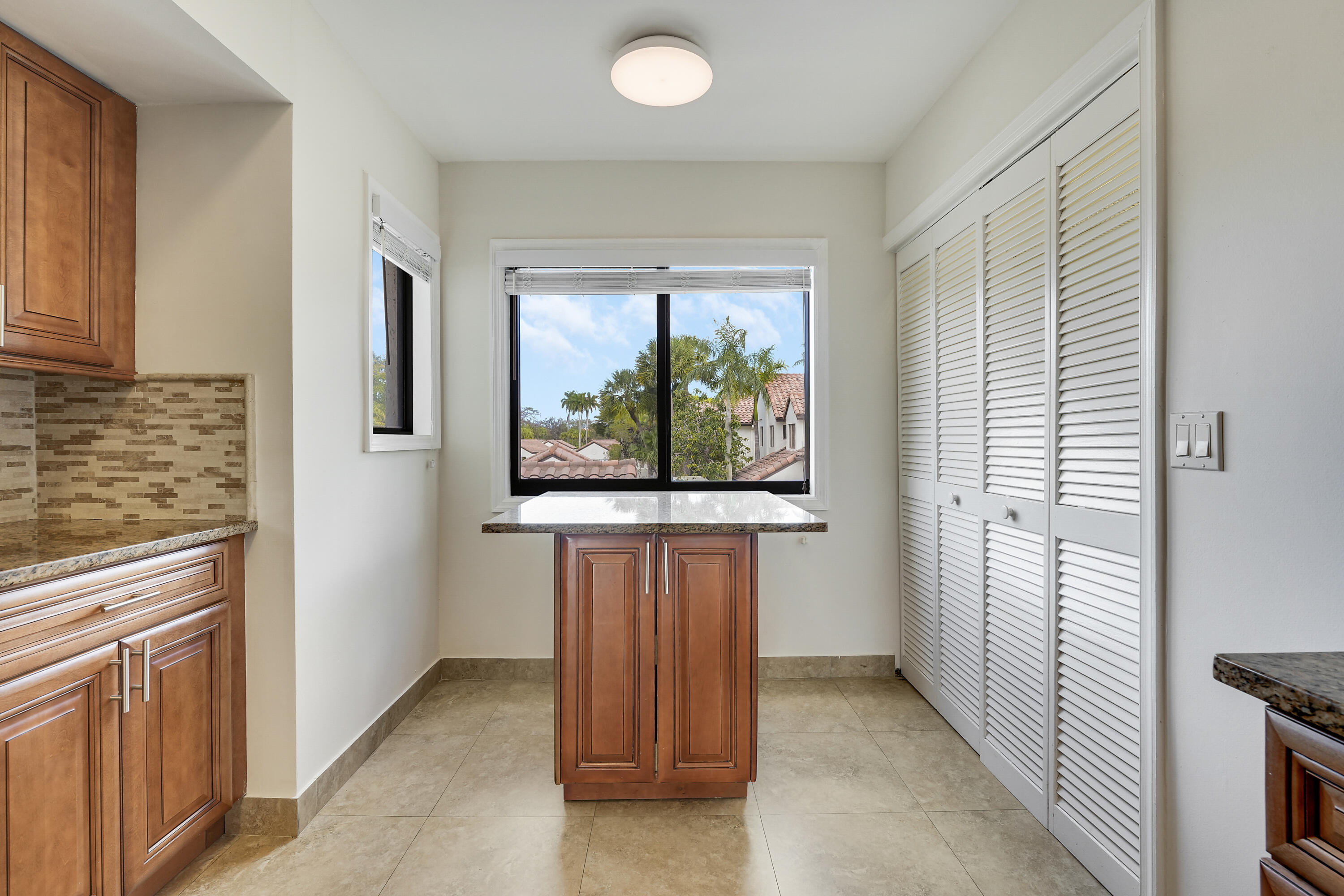 7902 Seville #1604, Boca Raton FL 33433