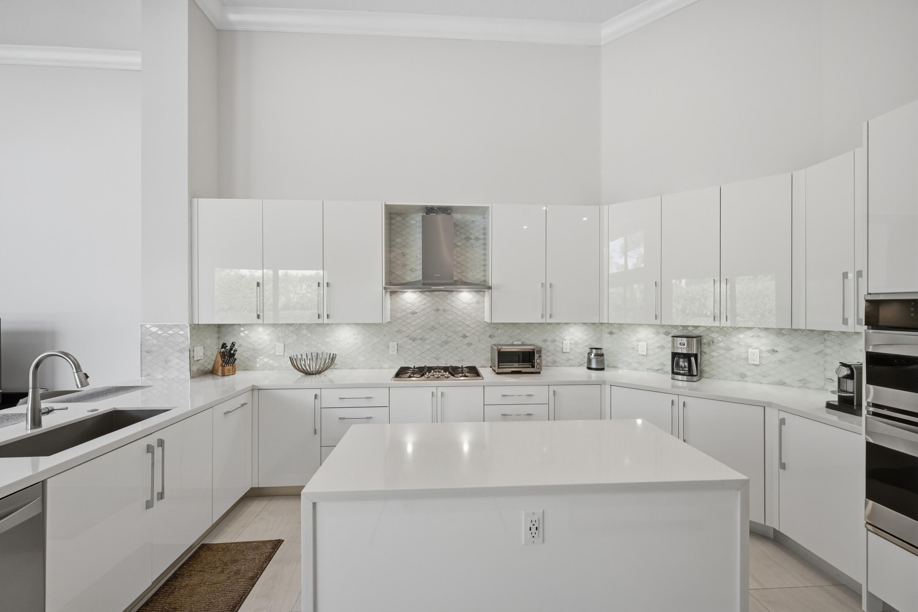 5006 NW 24th, Boca Raton FL 33431