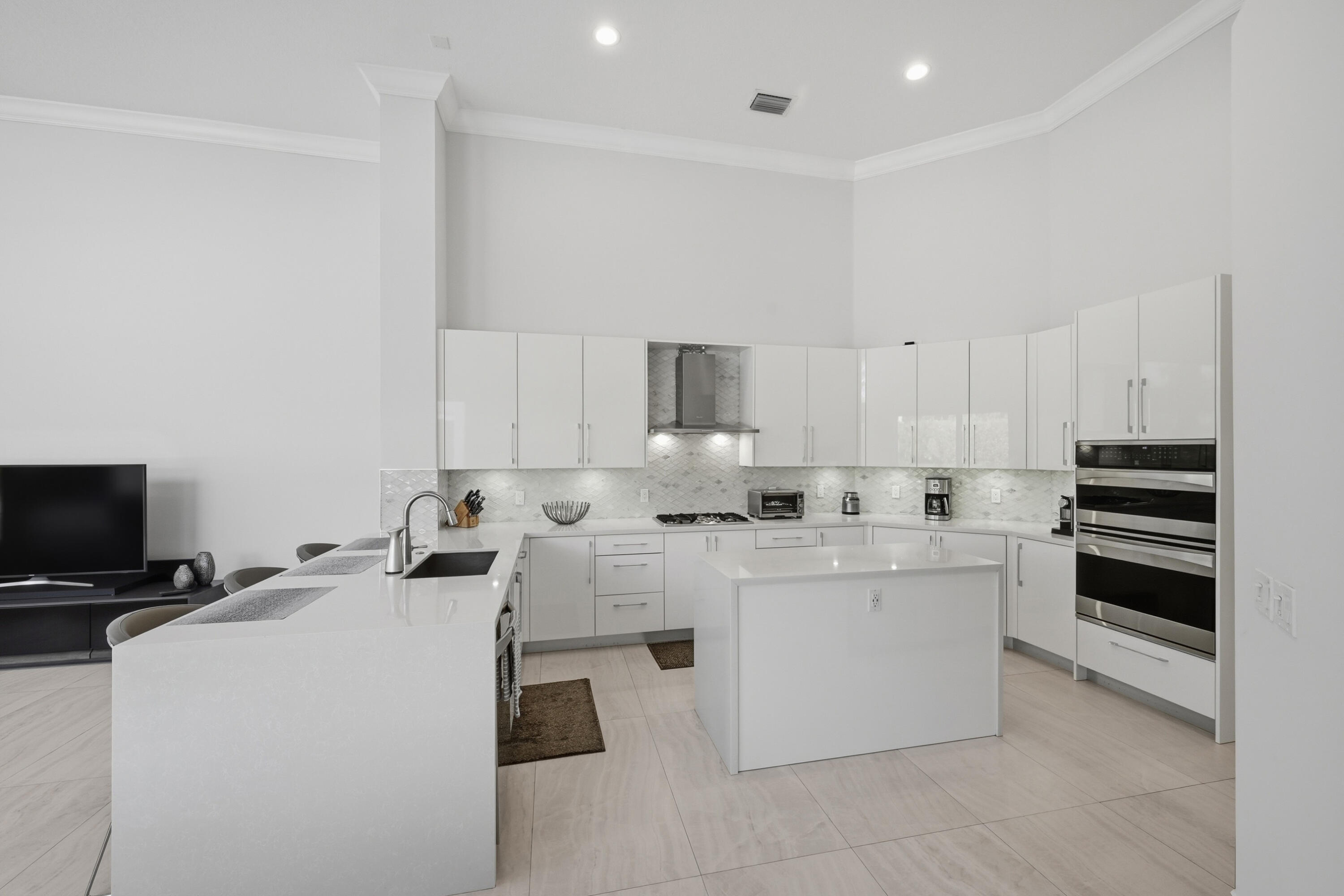 5006 NW 24th, Boca Raton FL 33431
