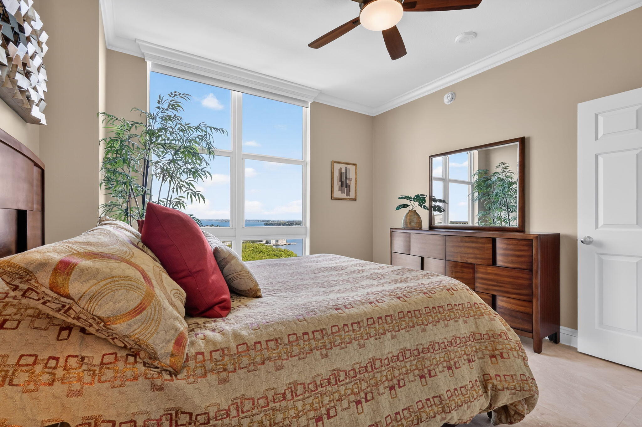 700 E Boynton Beach #Ph 2, Boynton Beach FL 33435