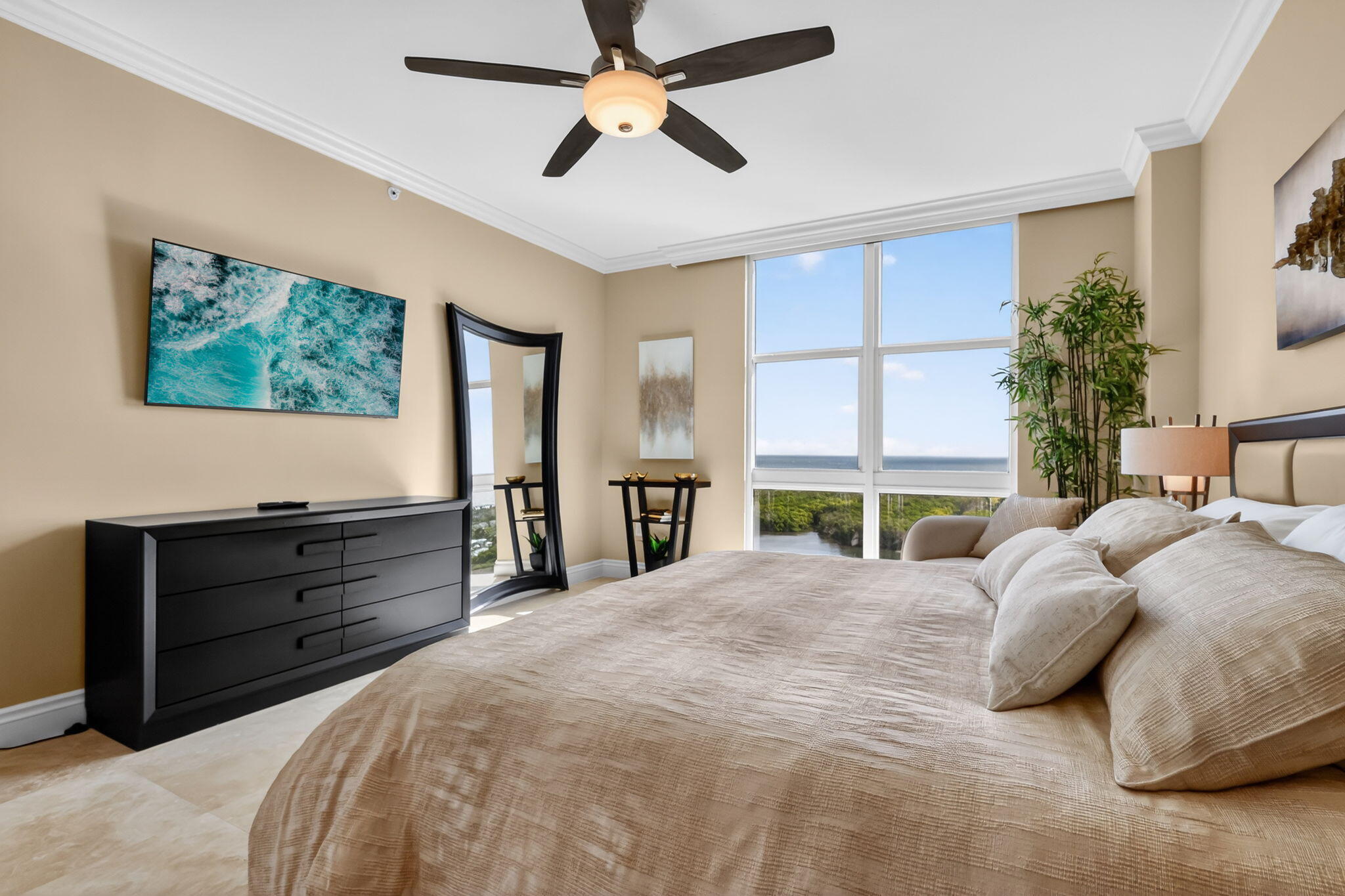 700 E Boynton Beach #Ph 2, Boynton Beach FL 33435