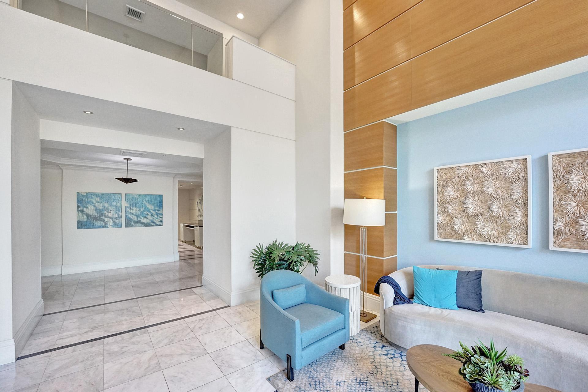 700 E Boynton Beach #Ph 2, Boynton Beach FL 33435