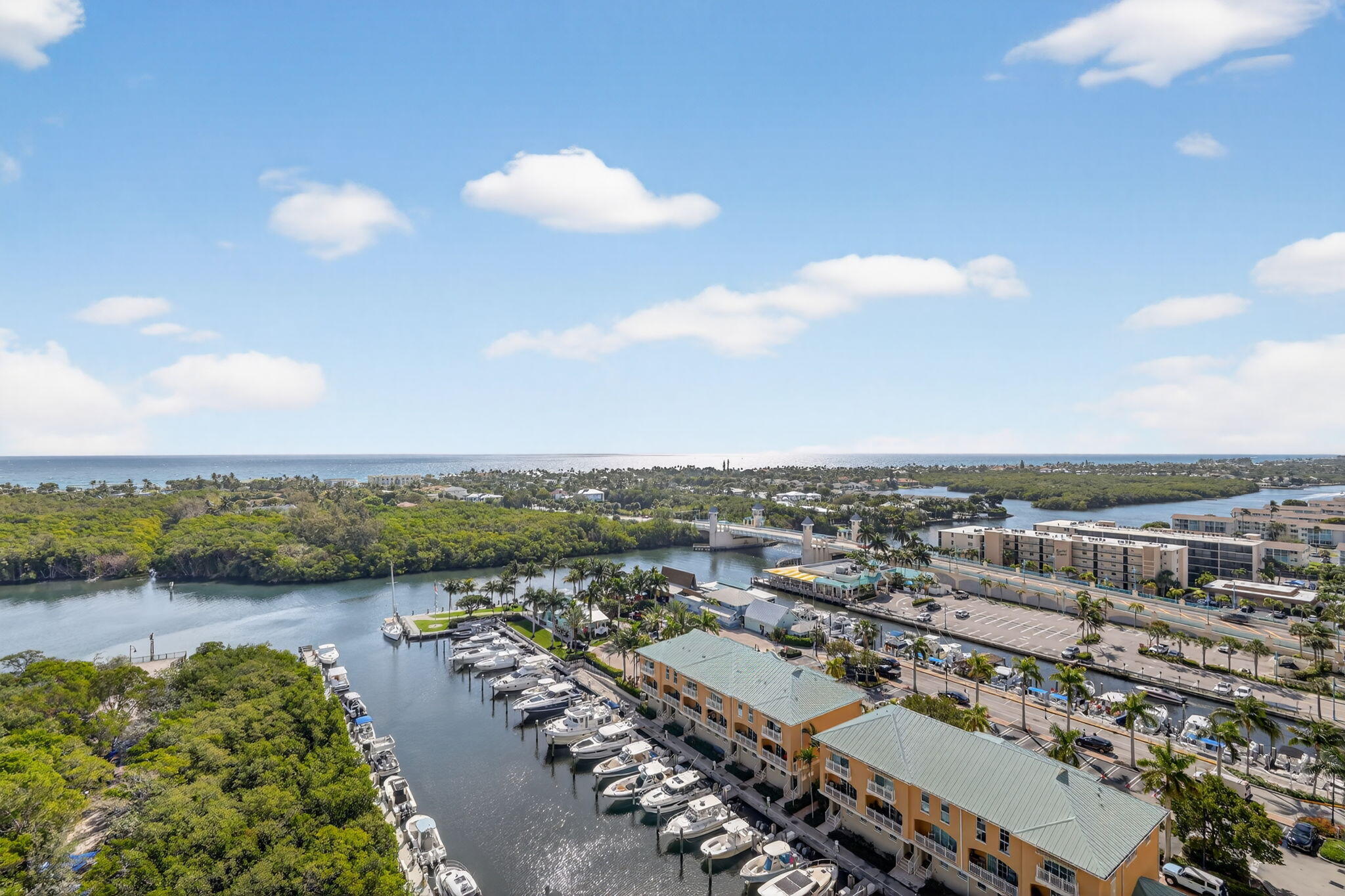 700 E Boynton Beach #Ph 2, Boynton Beach FL 33435