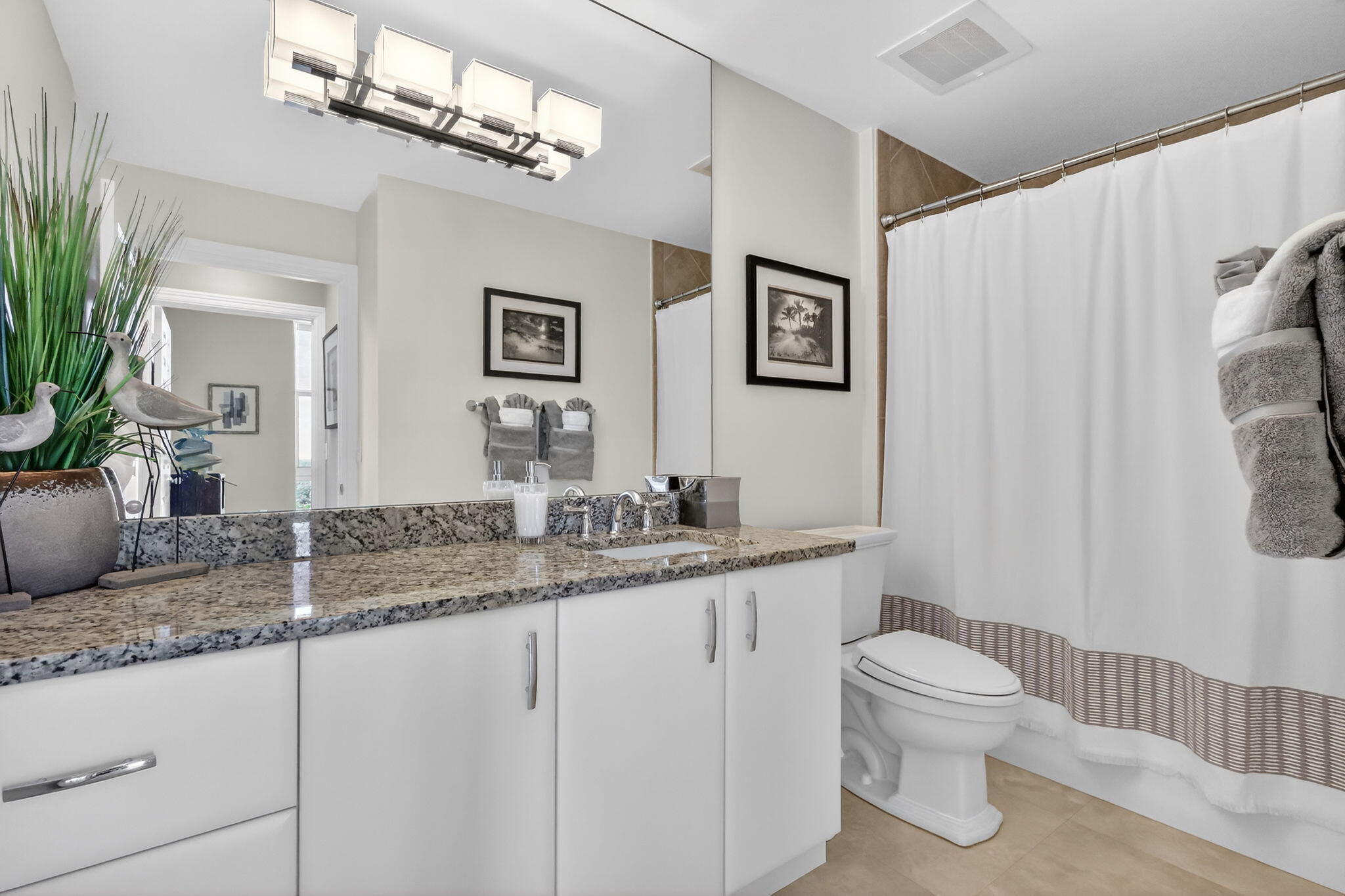 700 E Boynton Beach #Ph 2, Boynton Beach FL 33435