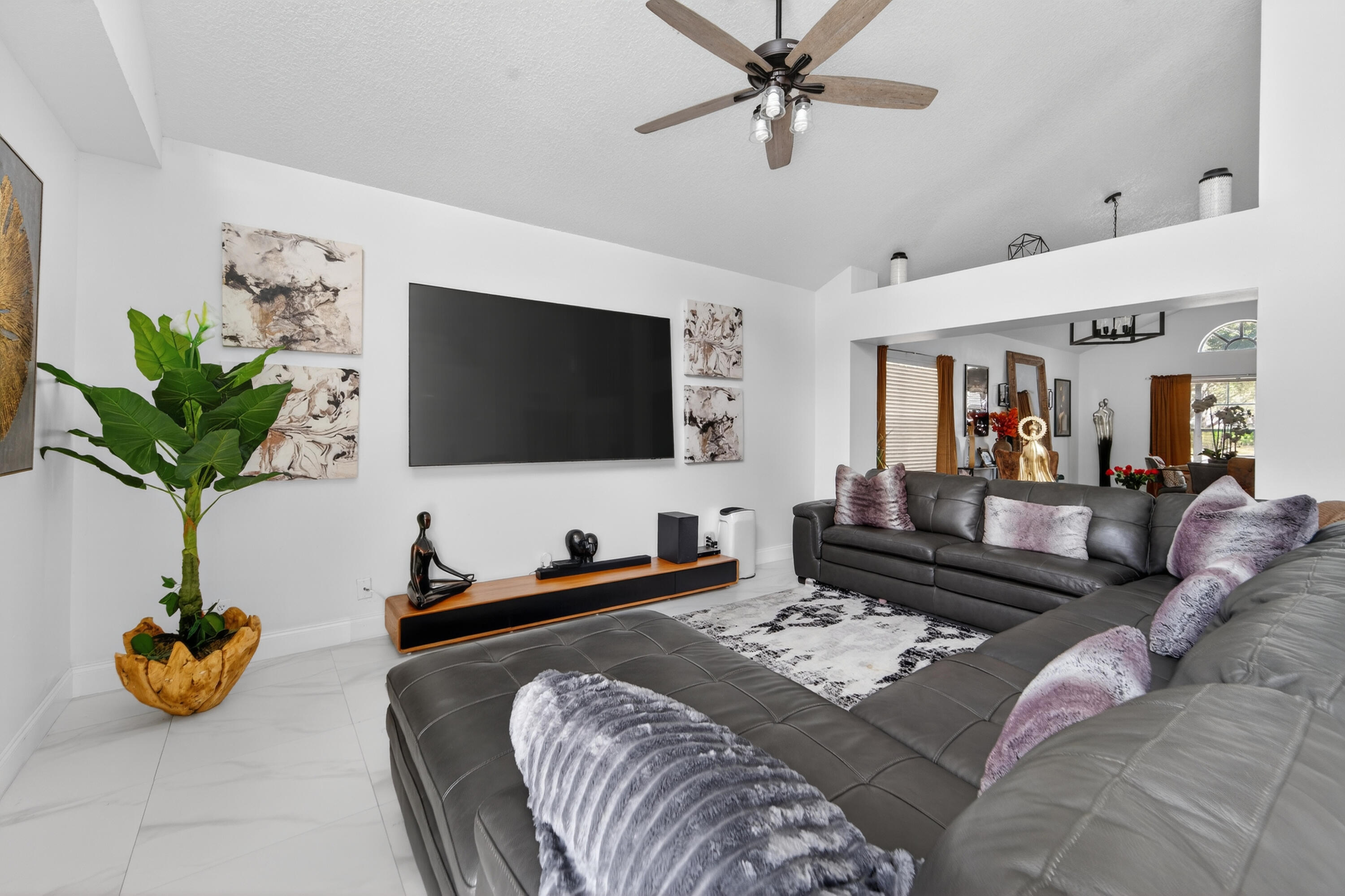 200 Trails End, West Palm Beach FL 33413