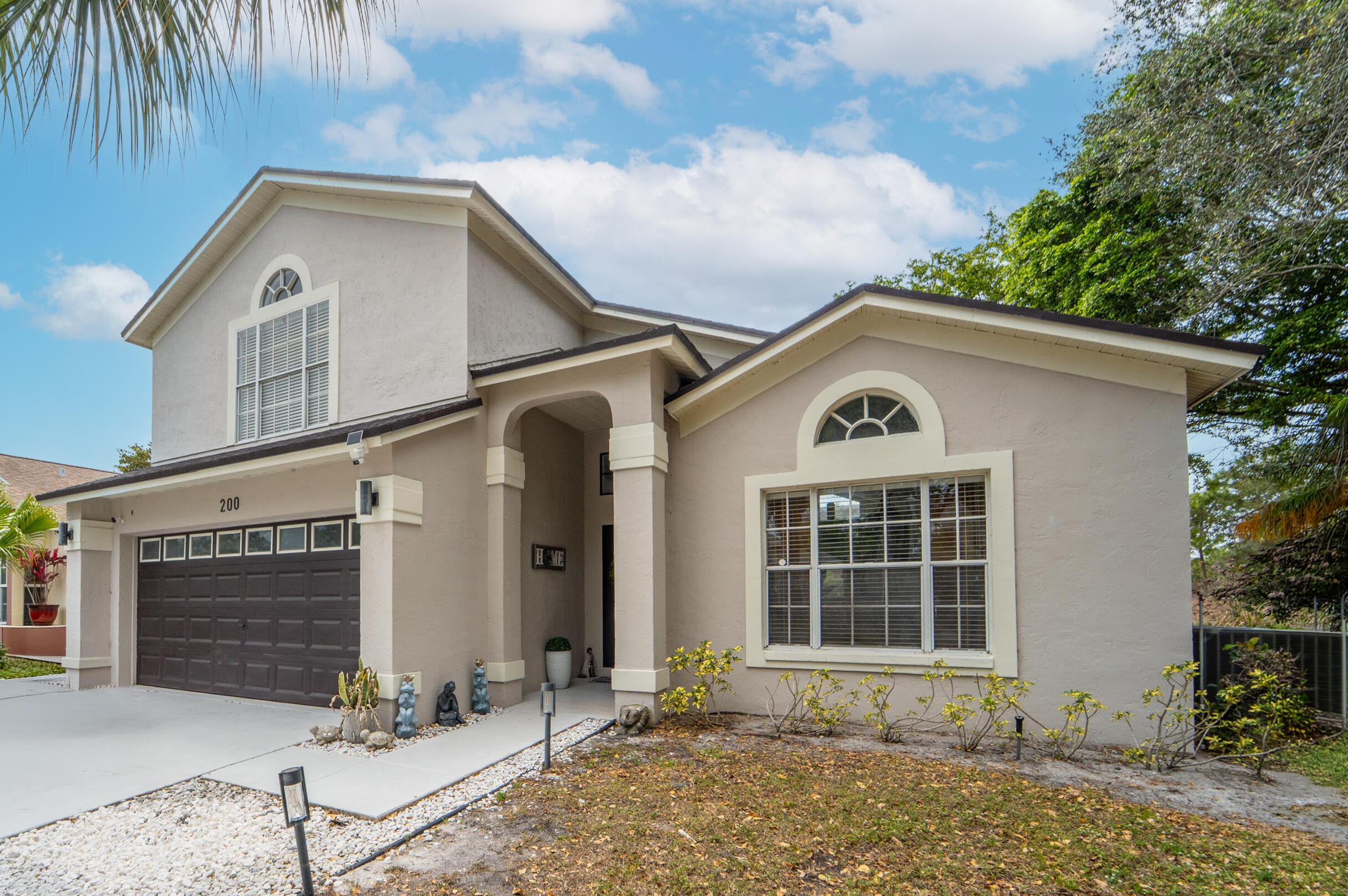 200 Trails End, West Palm Beach FL 33413