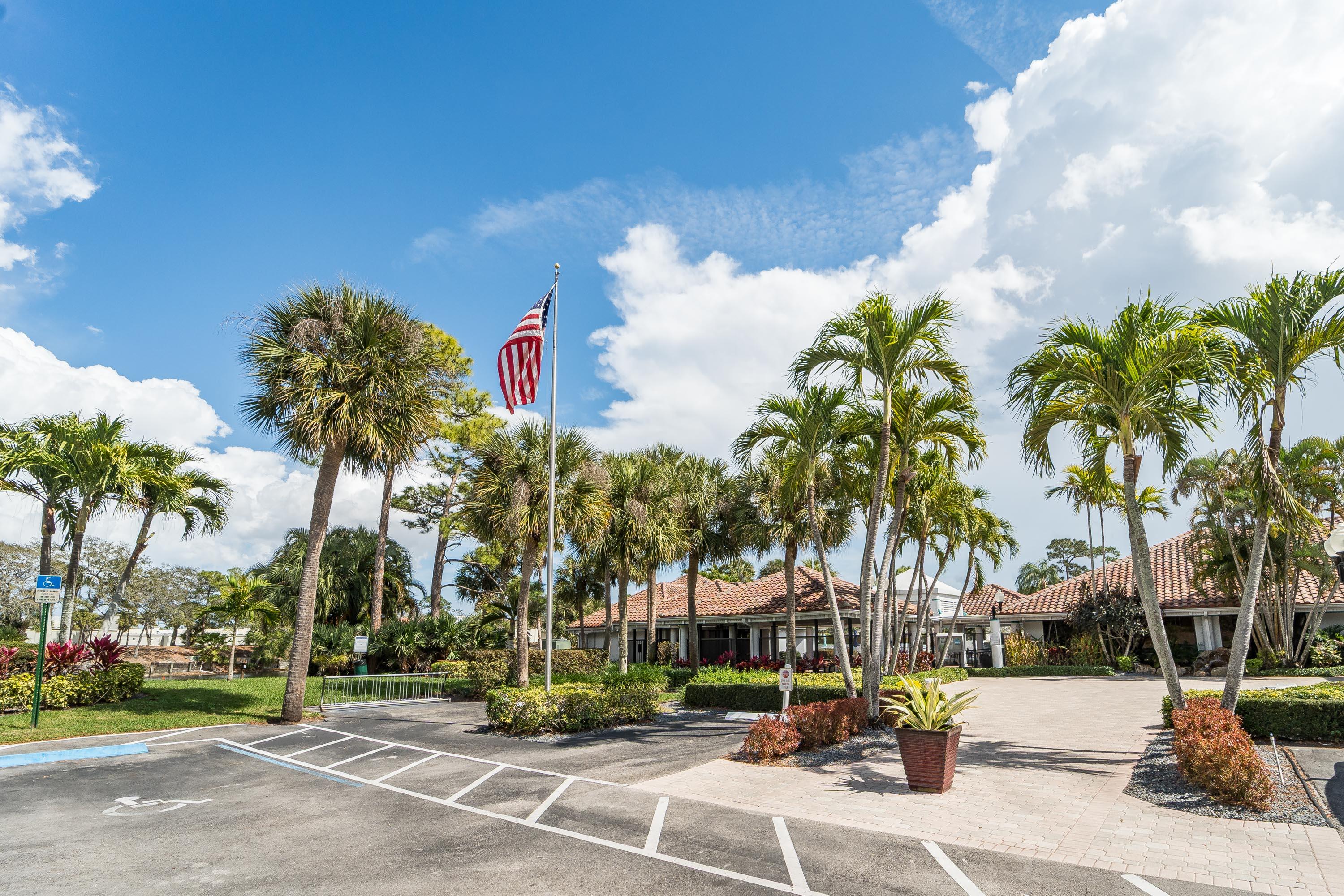 200 Trails End, West Palm Beach FL 33413
