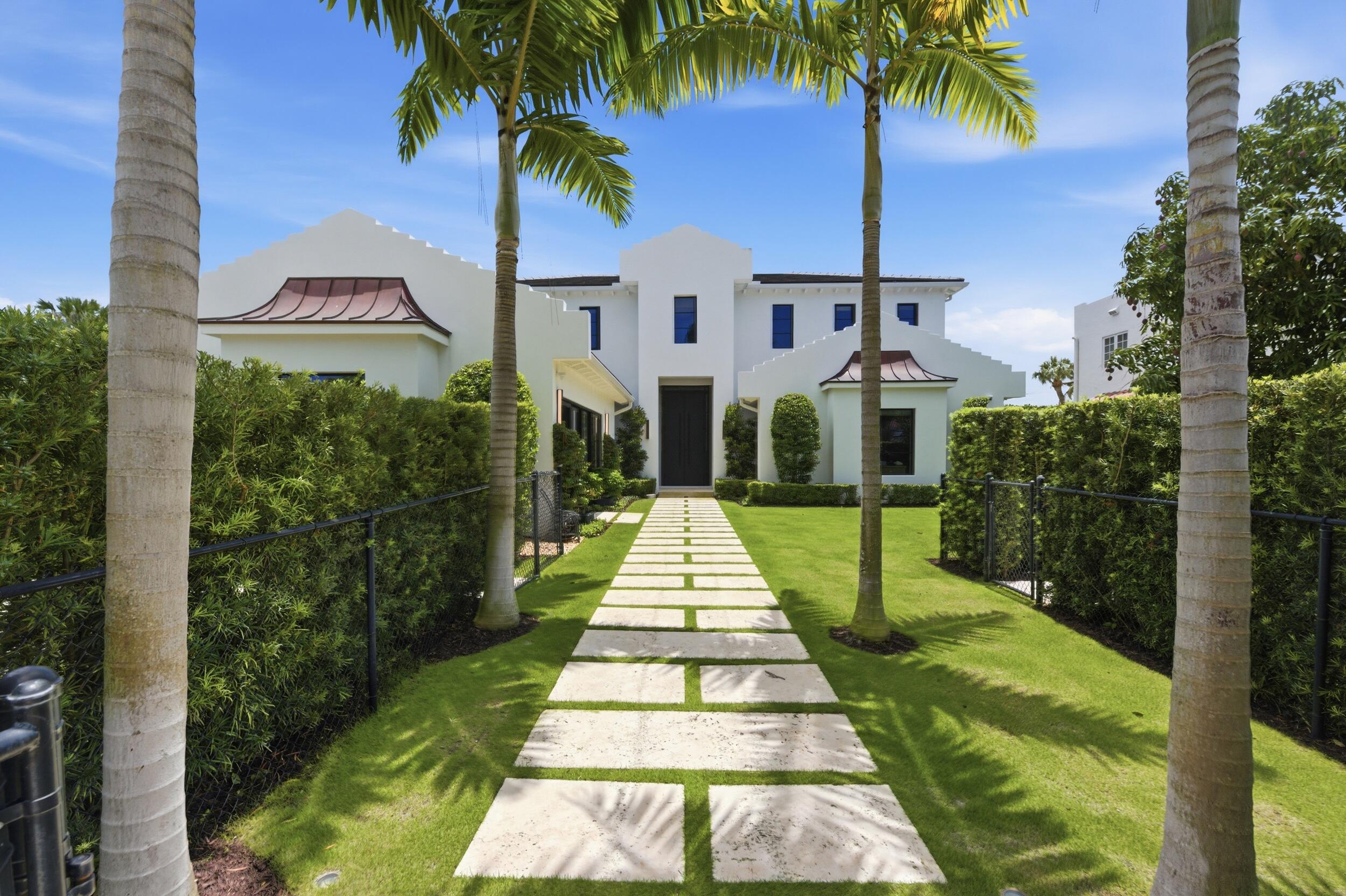 248 E Lakewood, West Palm Beach FL 33405