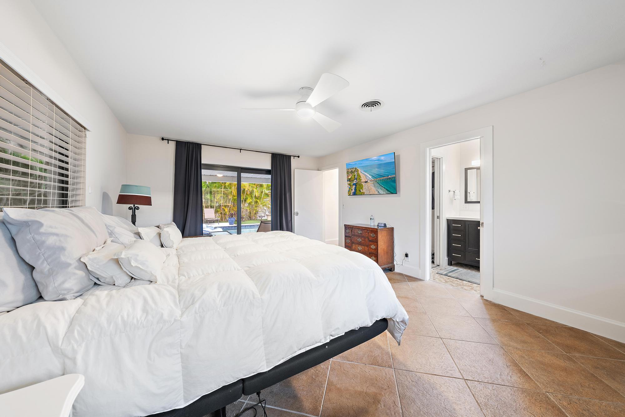 1120 Singer, Riviera Beach FL 33404