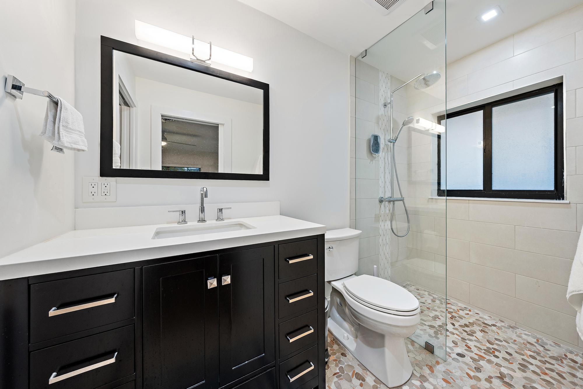 1120 Singer, Riviera Beach FL 33404
