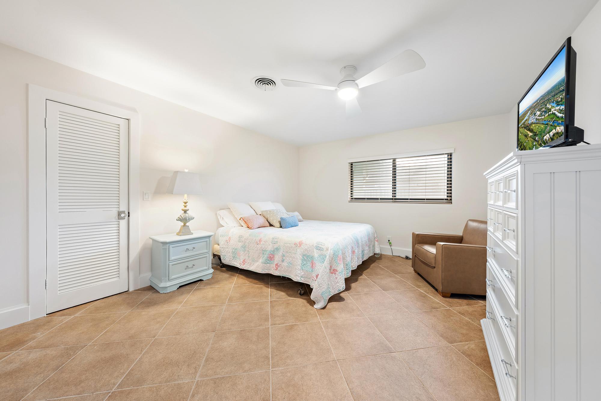 1120 Singer, Riviera Beach FL 33404