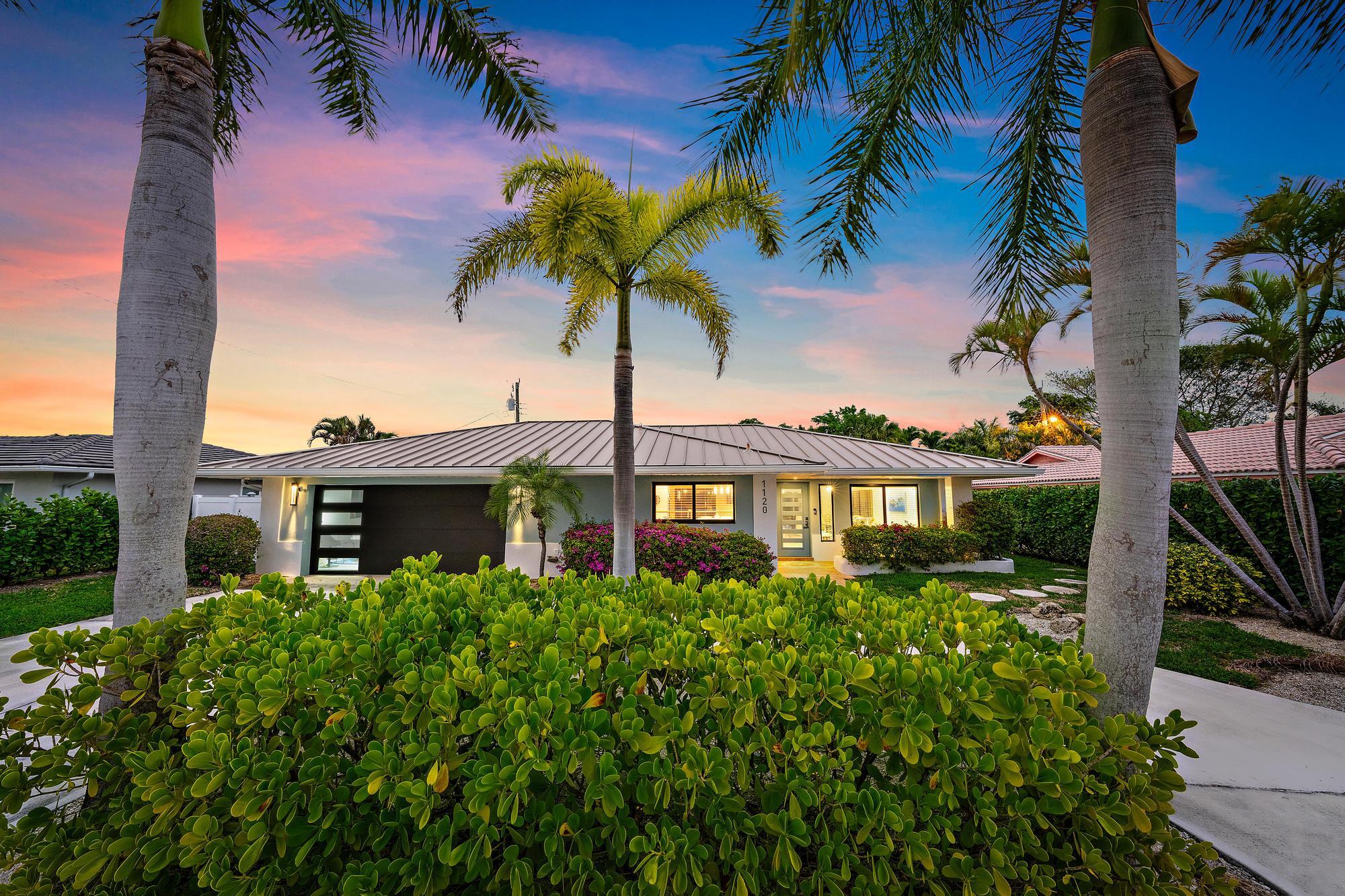 1120 Singer, Riviera Beach FL 33404