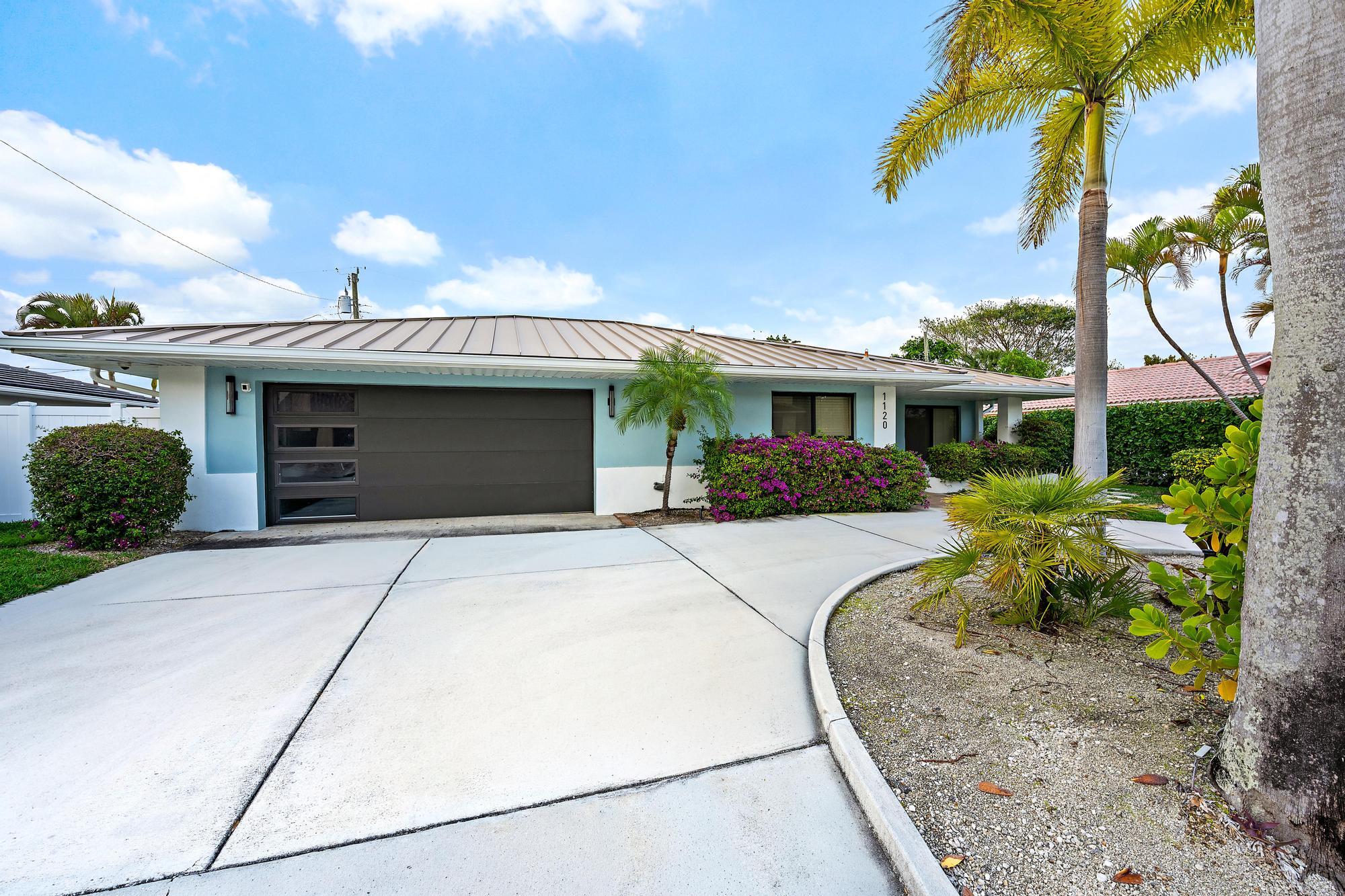 1120 Singer, Riviera Beach FL 33404