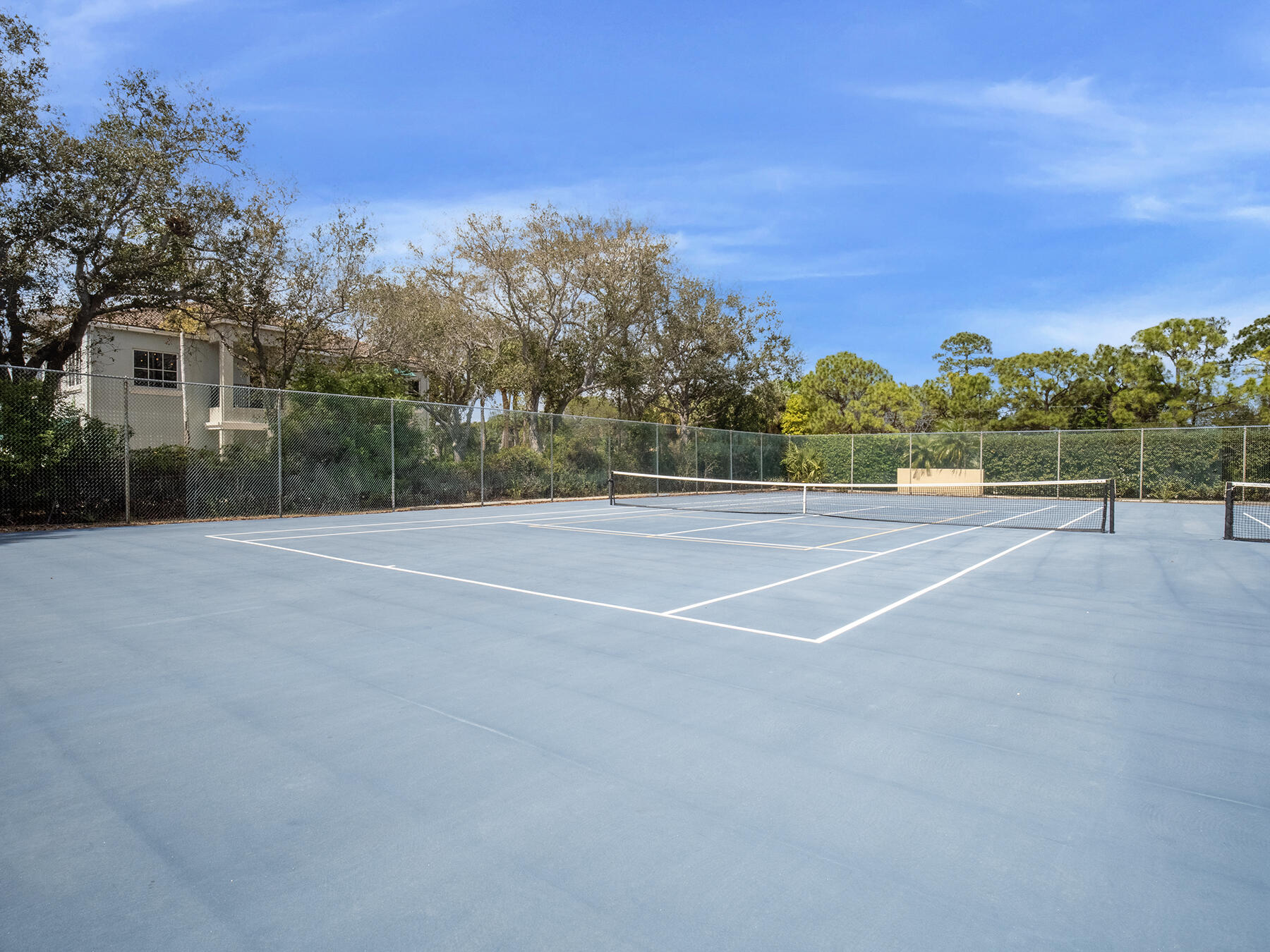 5390 Woodland Lakes #104, Palm Beach Gardens FL 33418