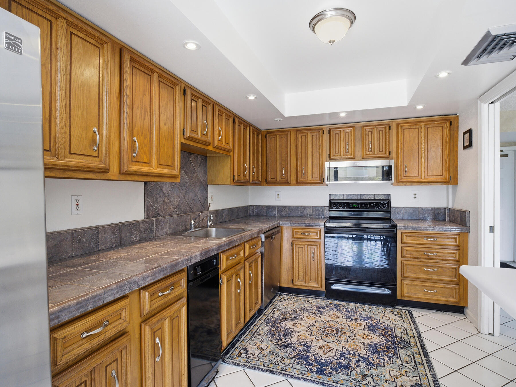 5390 Woodland Lakes #104, Palm Beach Gardens FL 33418