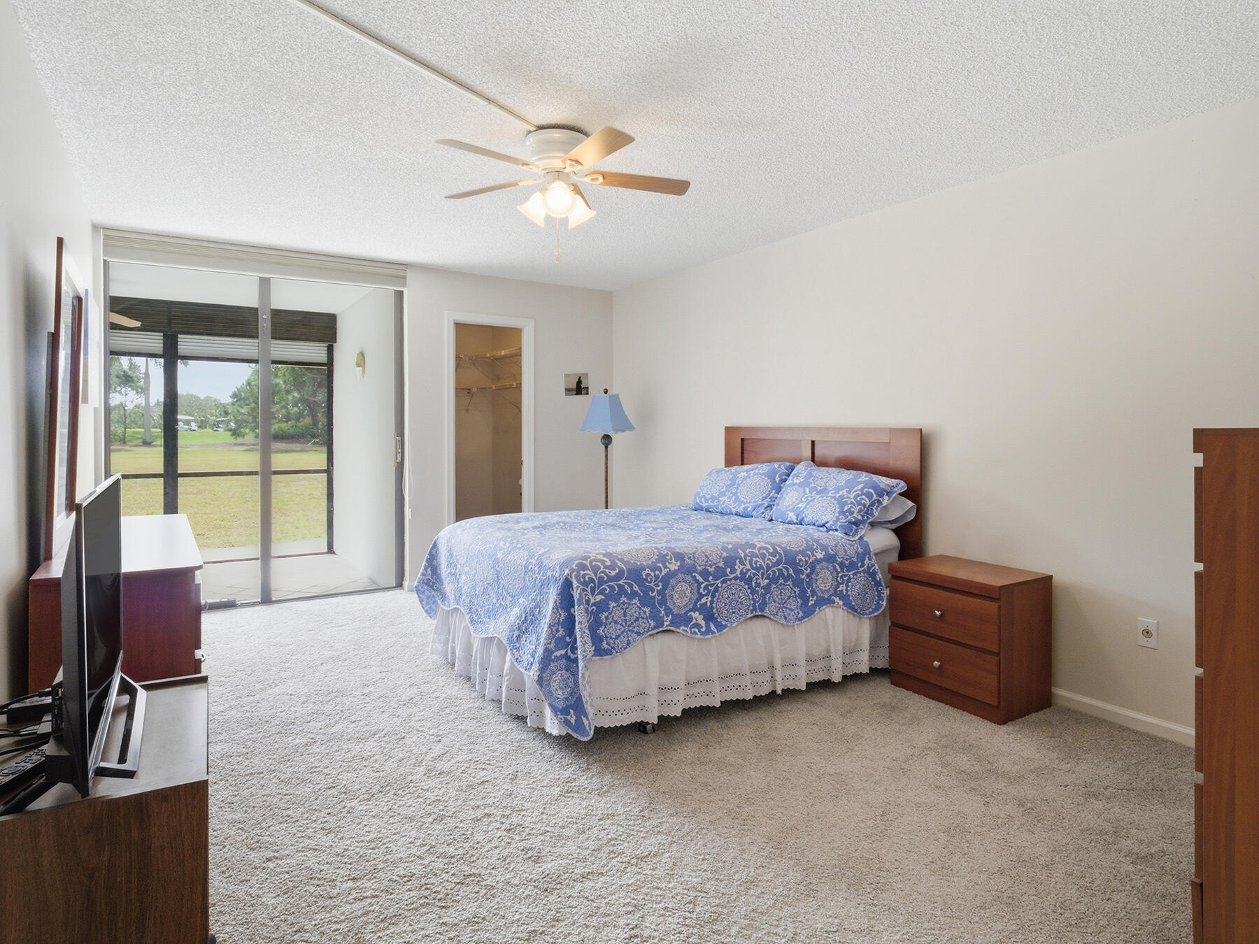 5390 Woodland Lakes #104, Palm Beach Gardens FL 33418