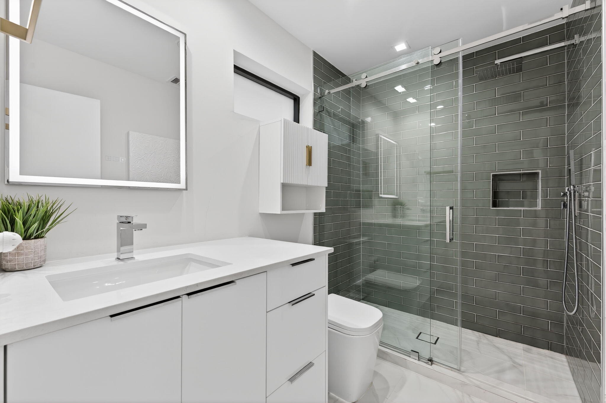 2648 NE 37th, Fort Lauderdale FL 33308