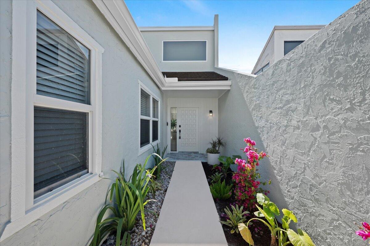 17068 Traverse, Jupiter FL 33477