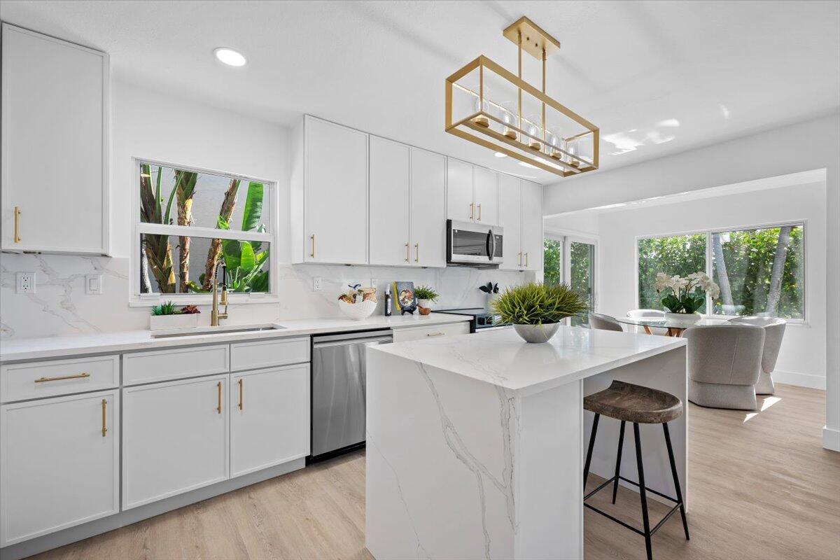 17068 Traverse, Jupiter FL 33477